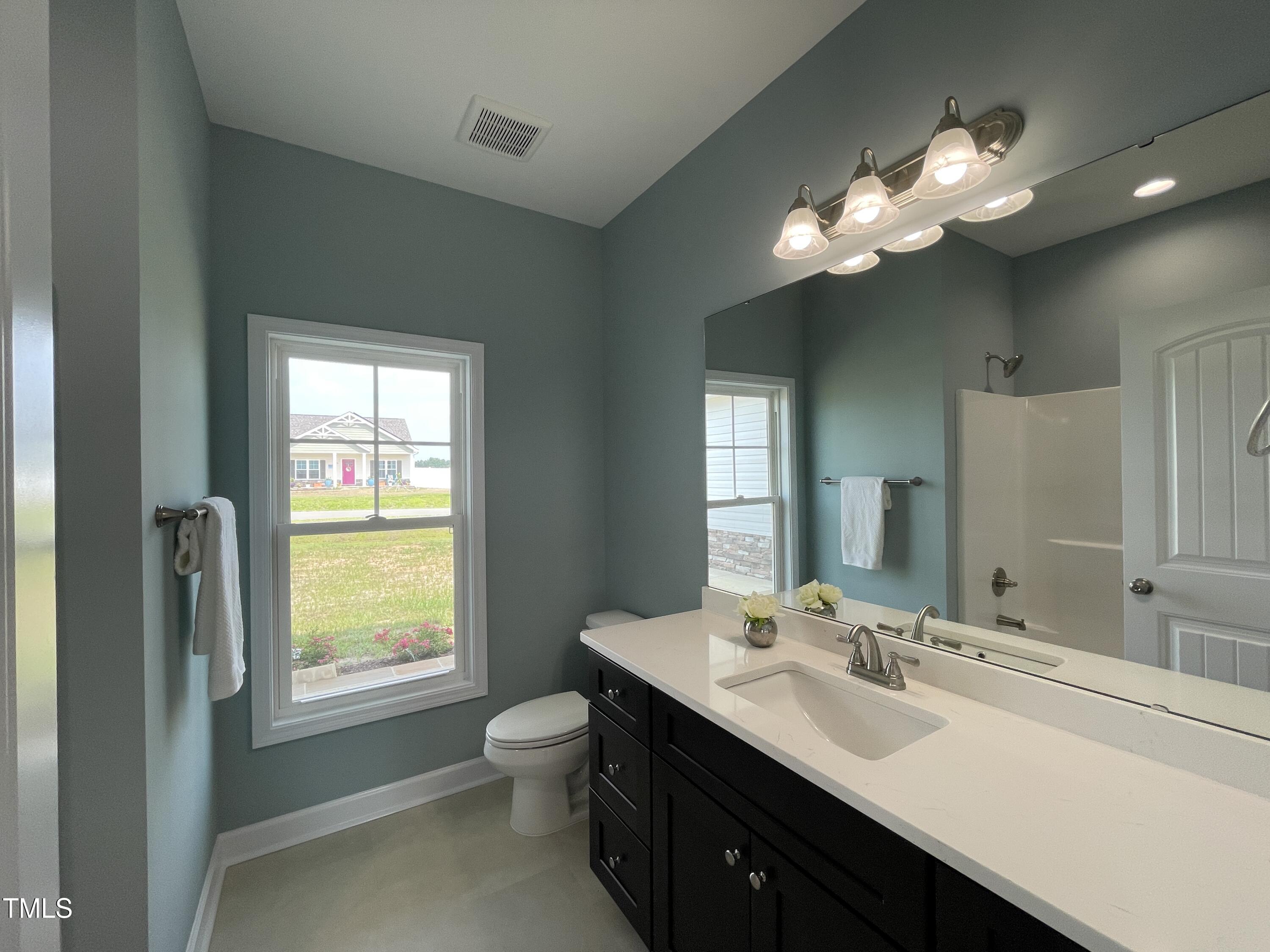 207 Dunbar Hill Drive Property Photo 7