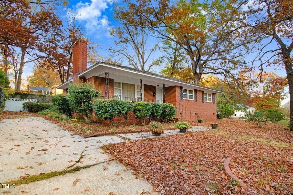 1902 Rogers Drive Property Photo 2