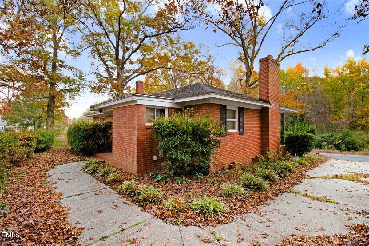 1902 Rogers Drive Property Photo 3