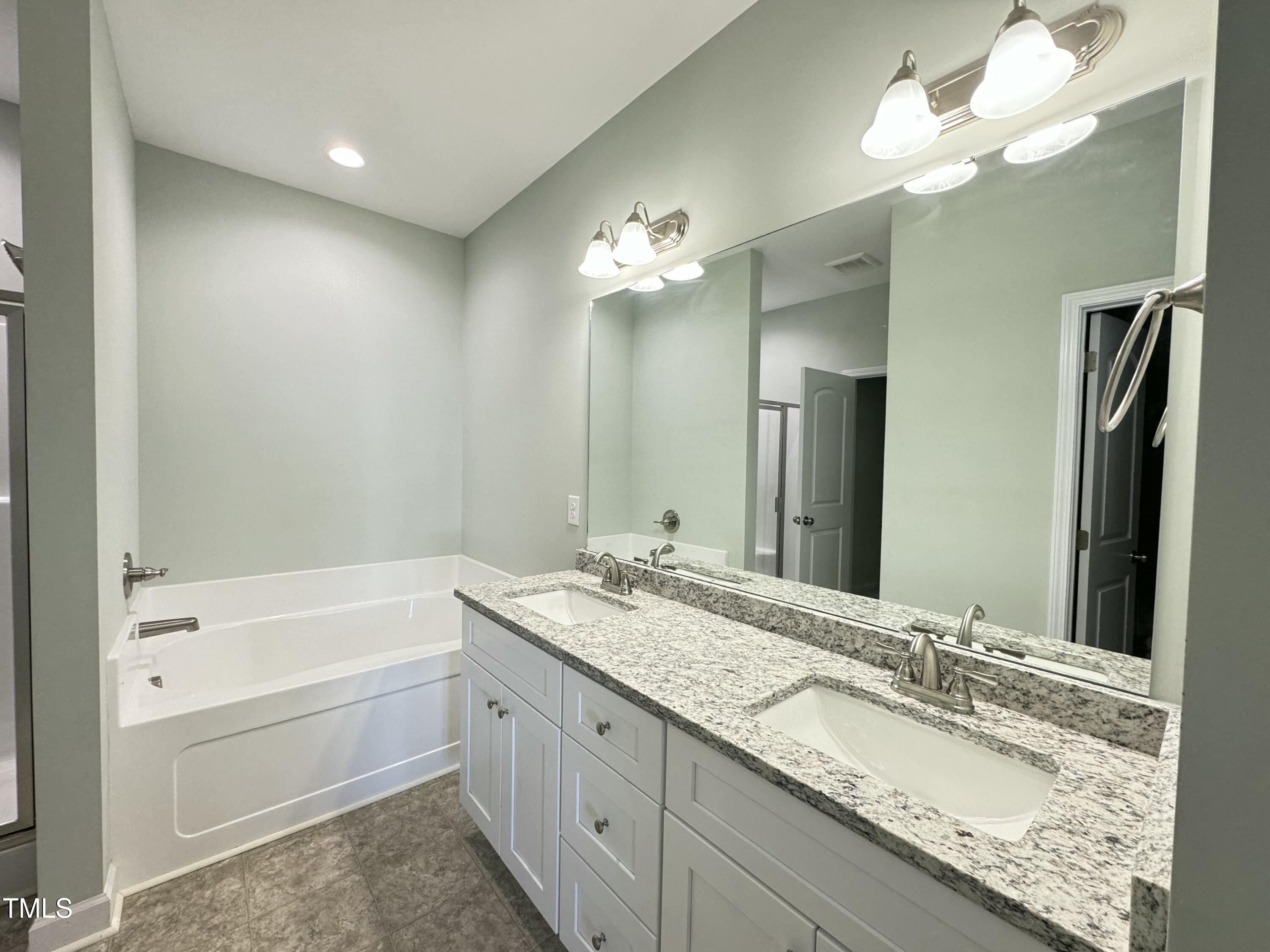 209 Dunbar Hill Drive Property Photo 12