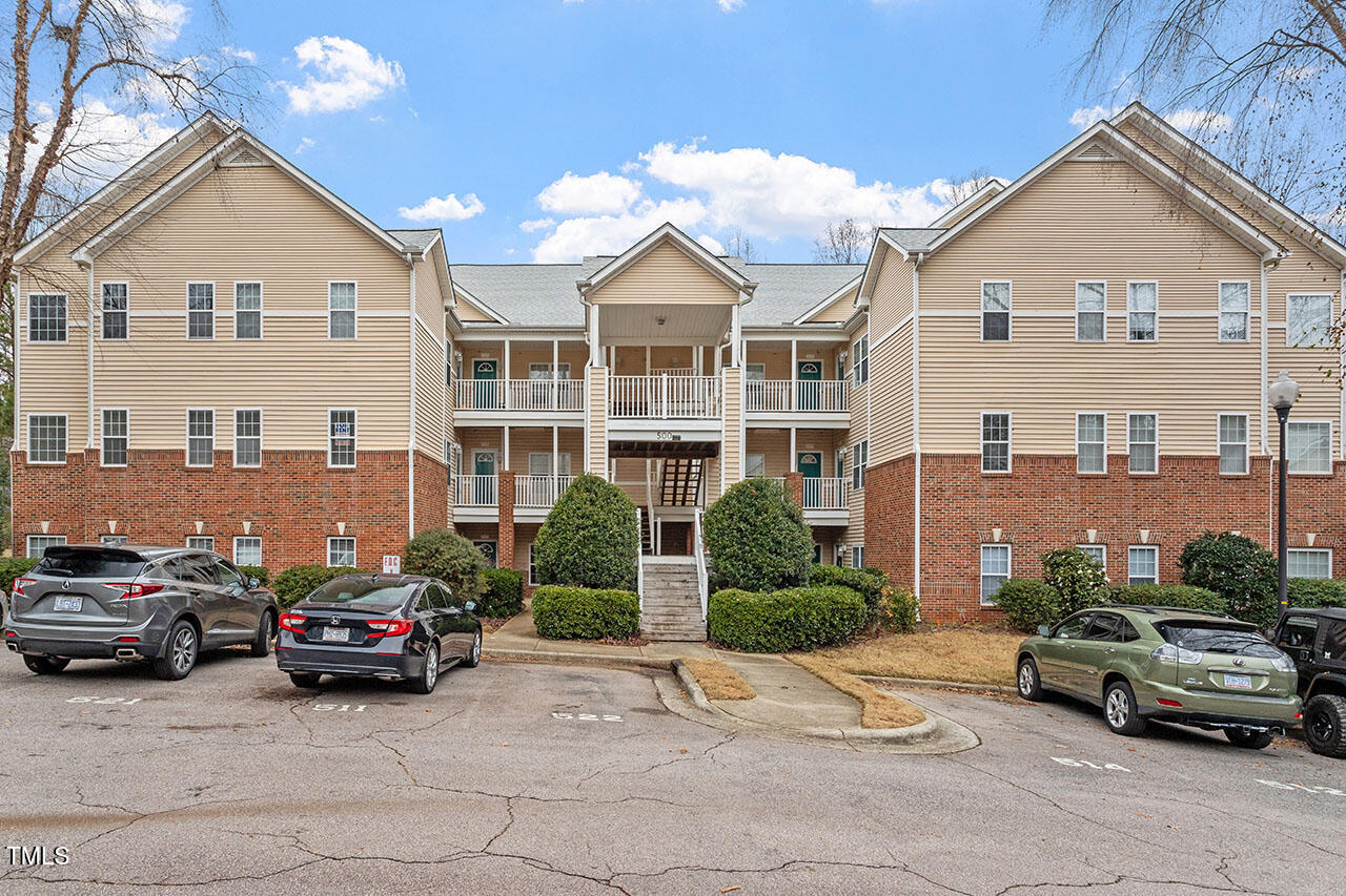 524 Glenolden Court Property Photo 1