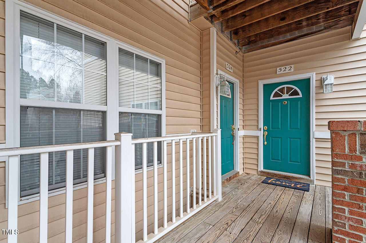 524 Glenolden Court Property Photo 4