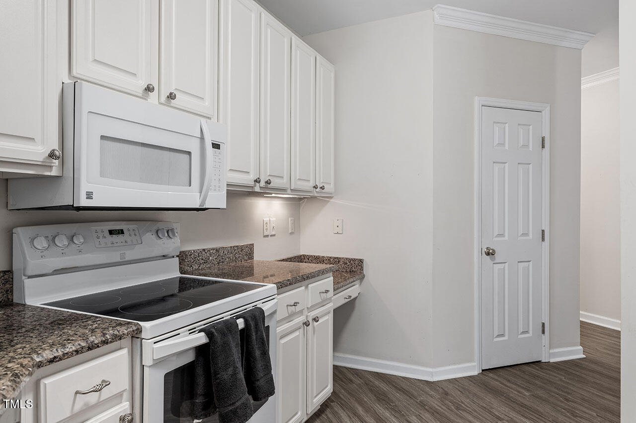 524 Glenolden Court Property Photo 13