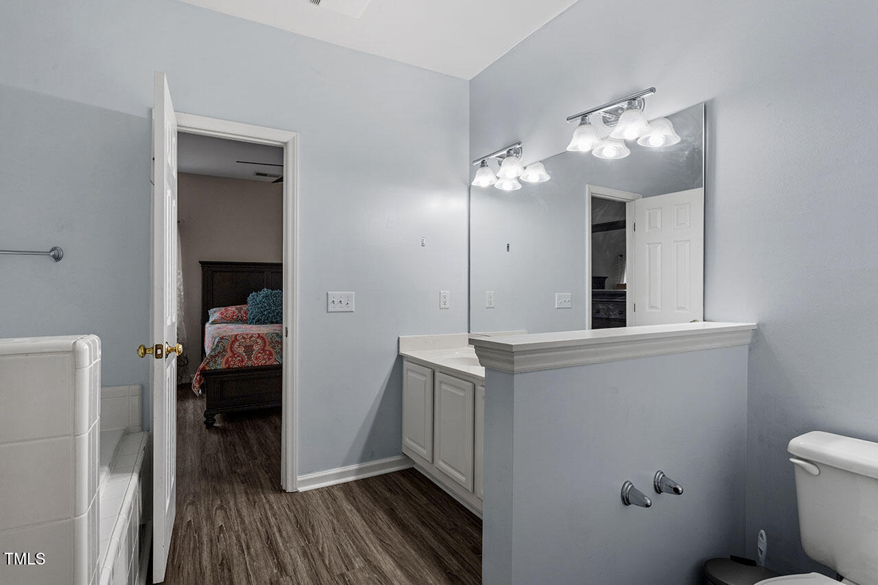 524 Glenolden Court Property Photo 26