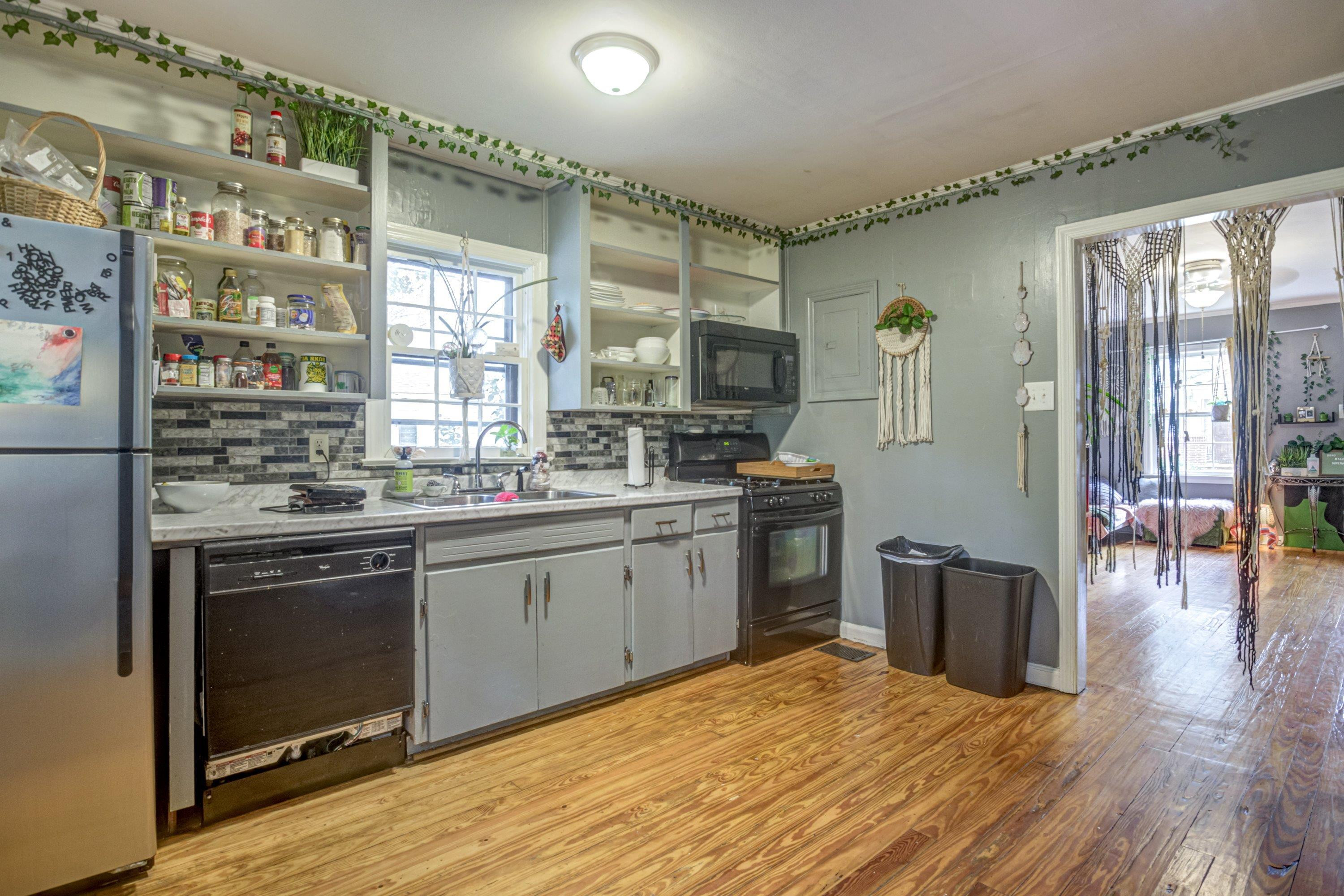 810 Brooklyn Street Property Photo 13