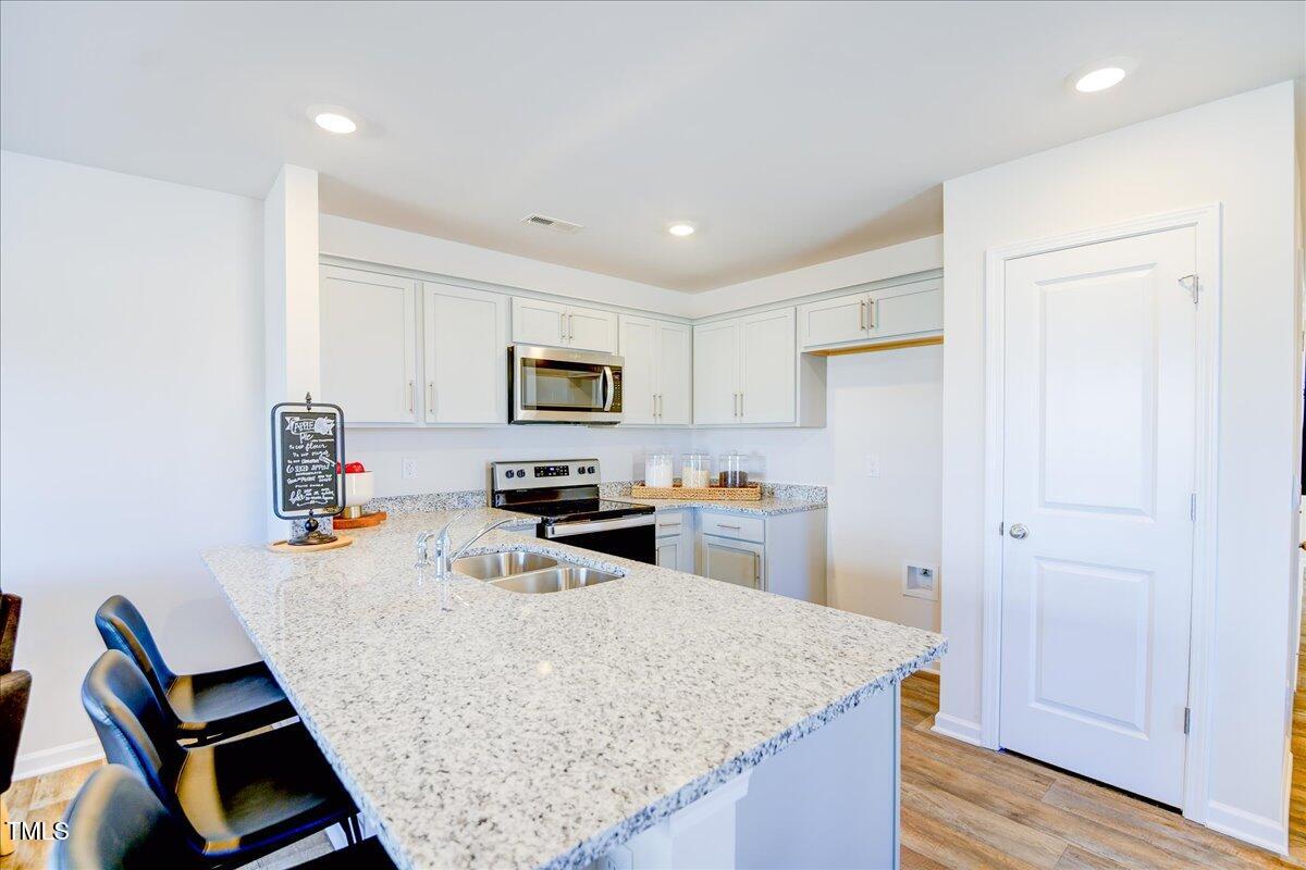 305 Cherry Laurel Drive Property Photo 10