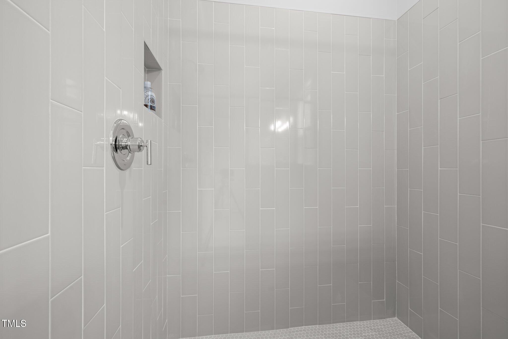 7813 Ailesbury Road Property Photo 25