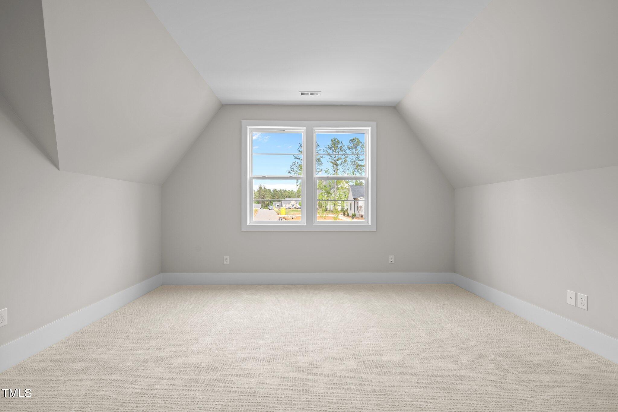 7813 Ailesbury Road Property Photo 30