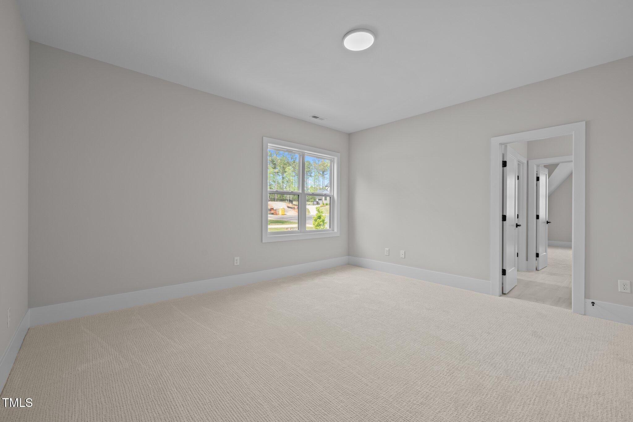 7813 Ailesbury Road Property Photo 35