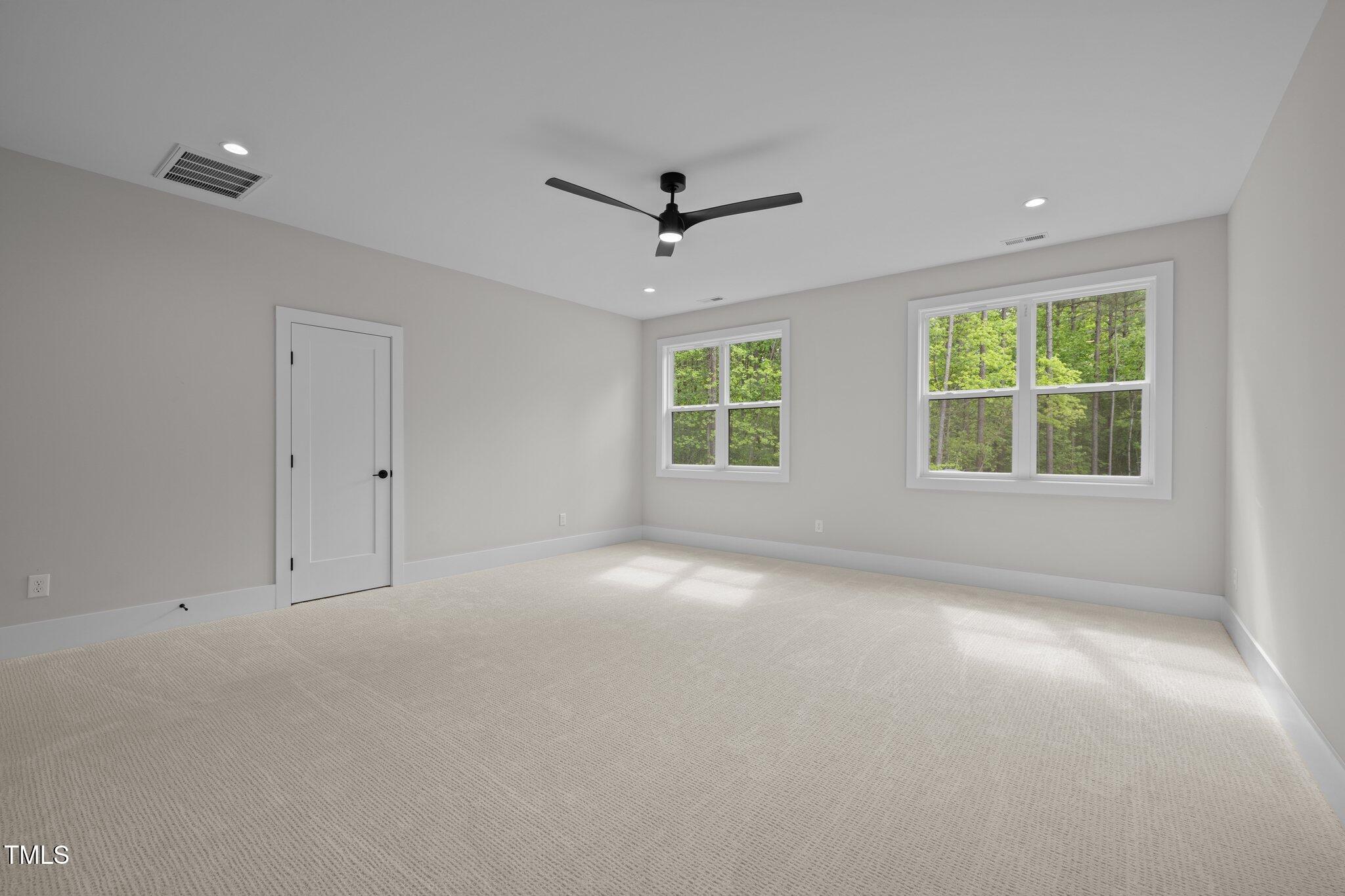 7813 Ailesbury Road Property Photo 37
