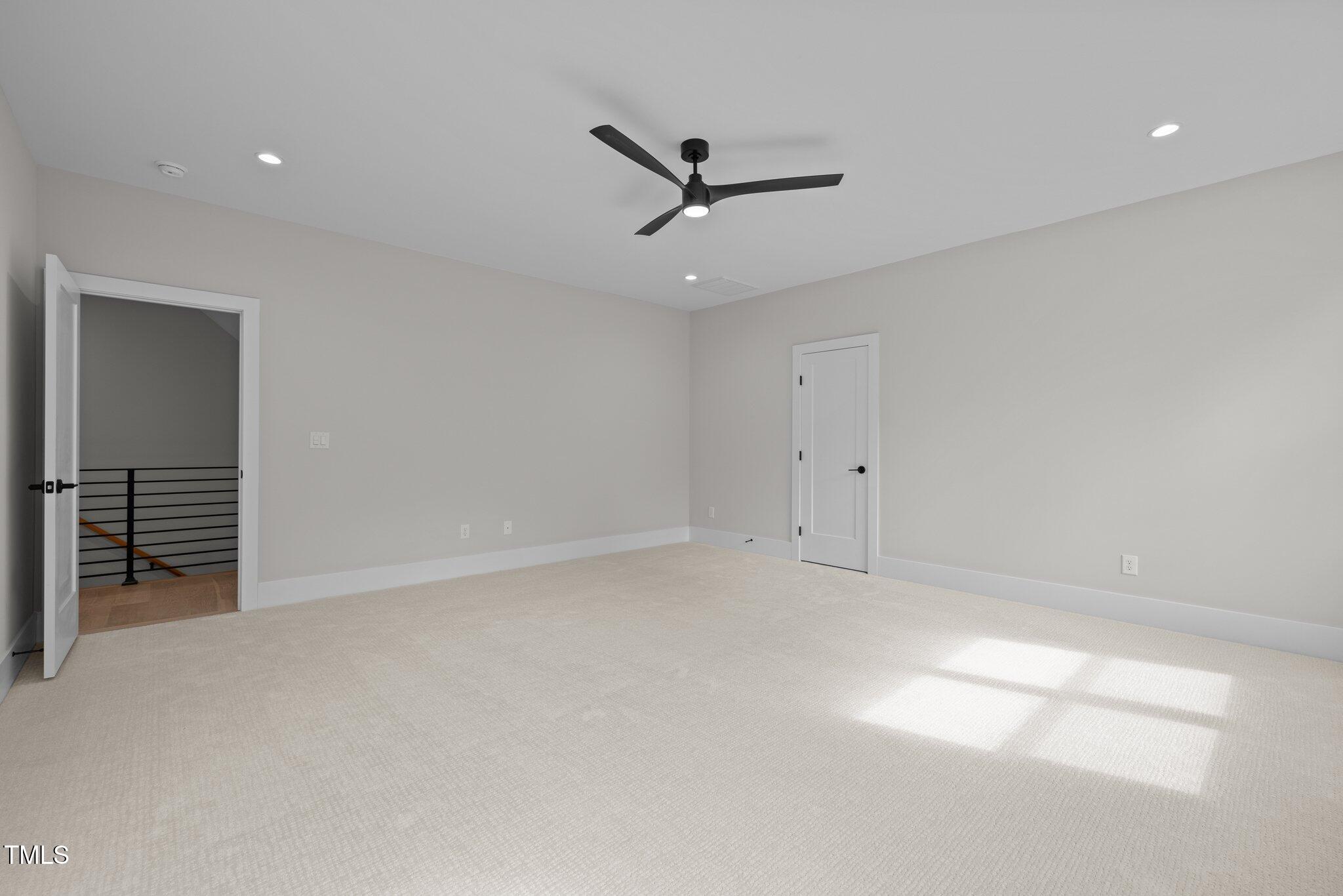 7813 Ailesbury Road Property Photo 38