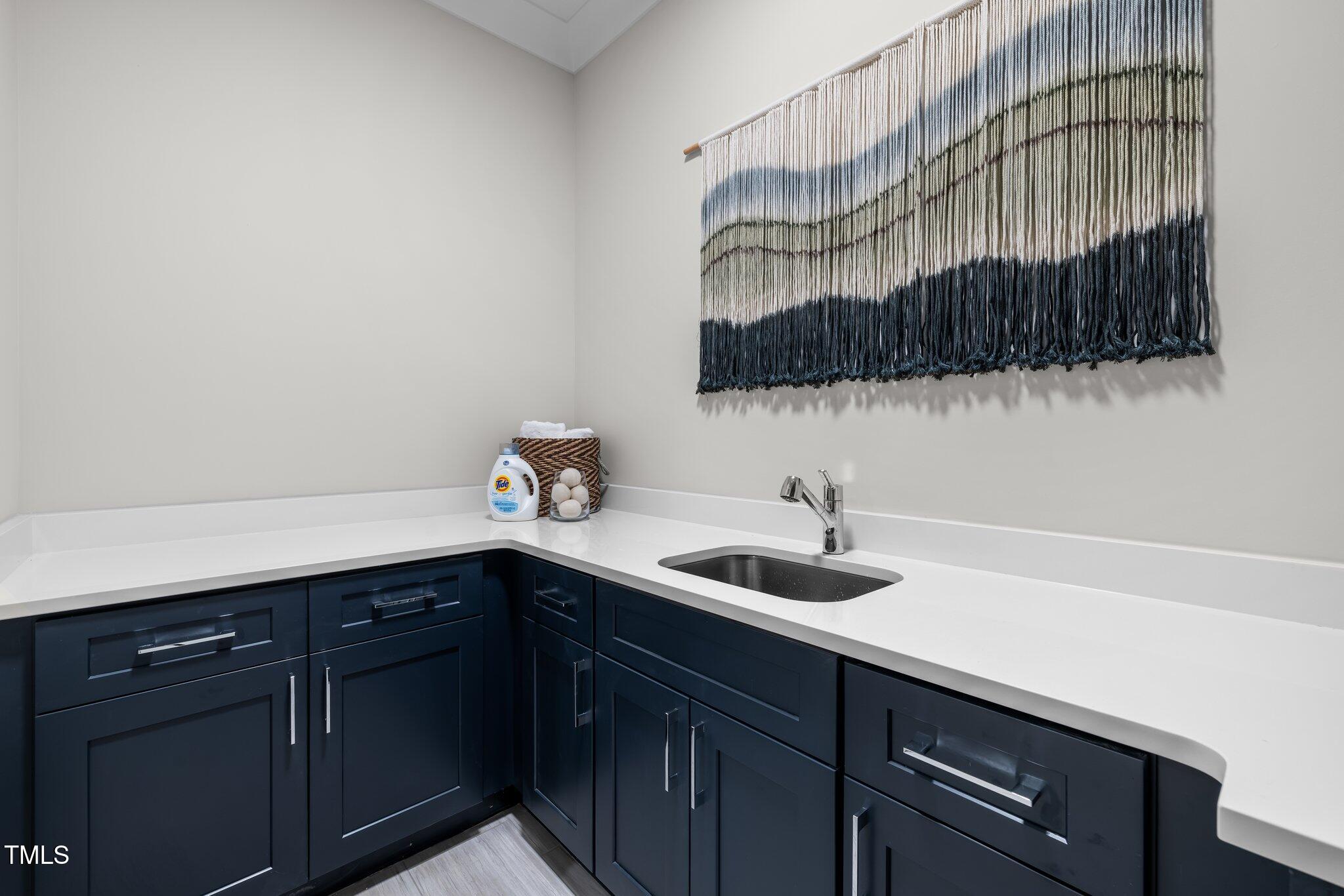 7813 Ailesbury Road Property Photo 43