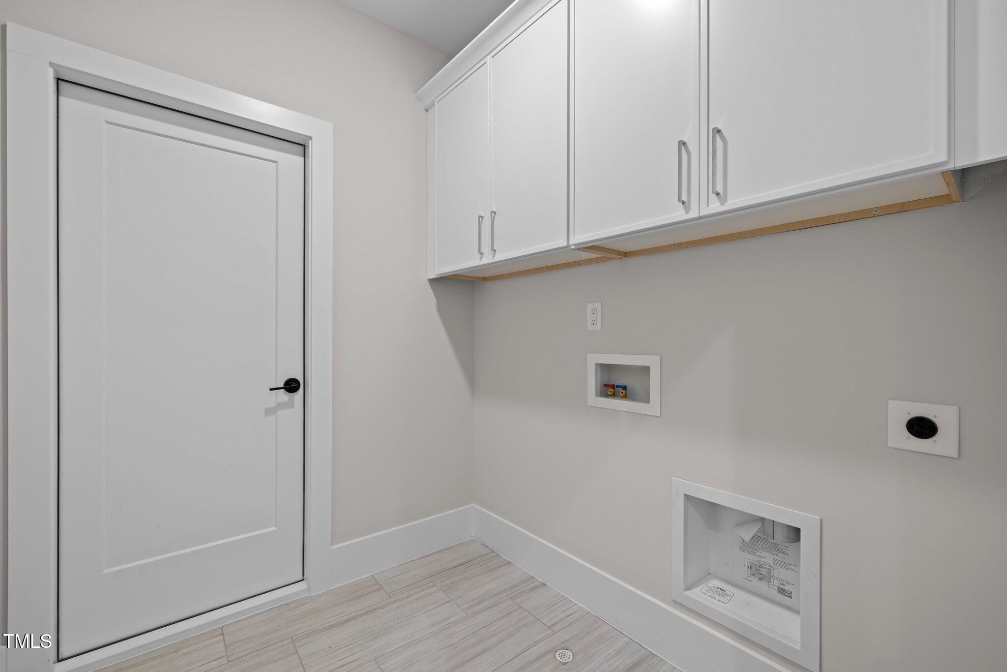 7813 Ailesbury Road Property Photo 44