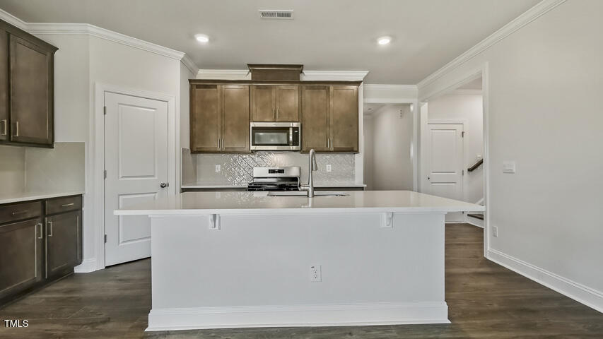 7552 Percussion Drive Property Photo 9