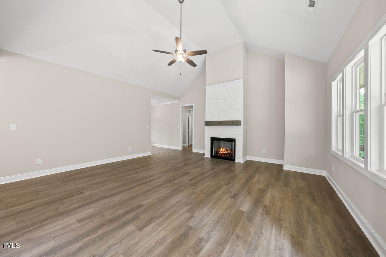 40 Moonraker Drive Property Photo 7
