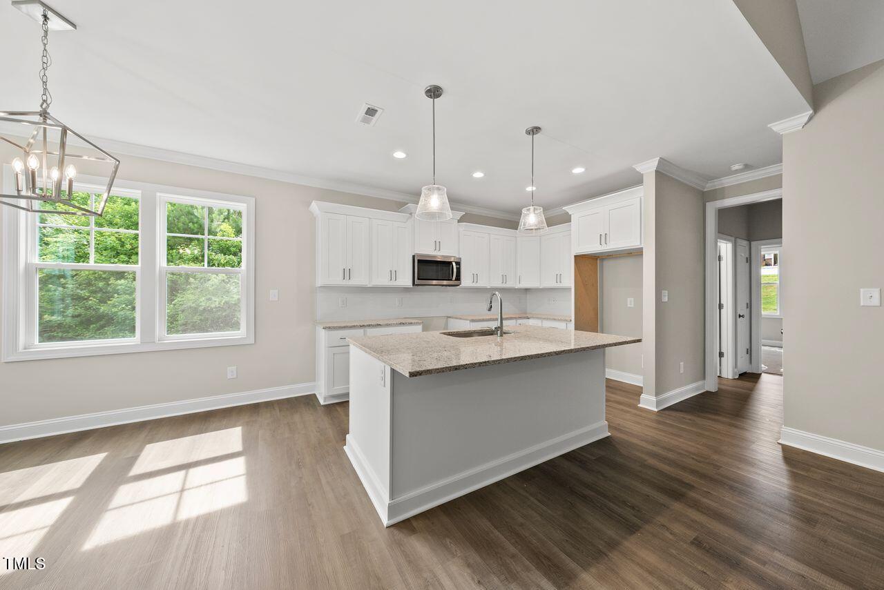 40 Moonraker Drive Property Photo 8
