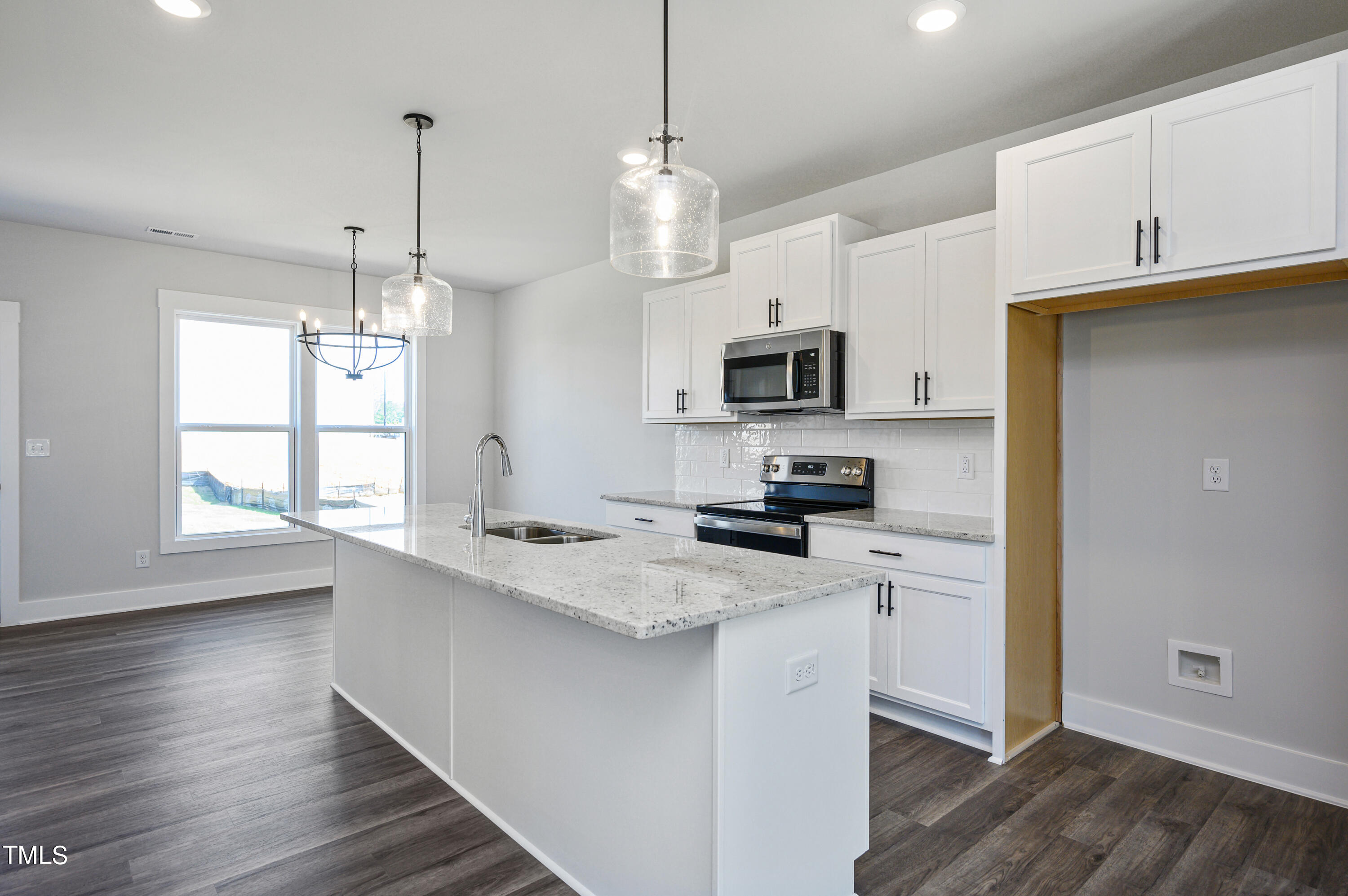 85 Windchime Court Property Photo 10