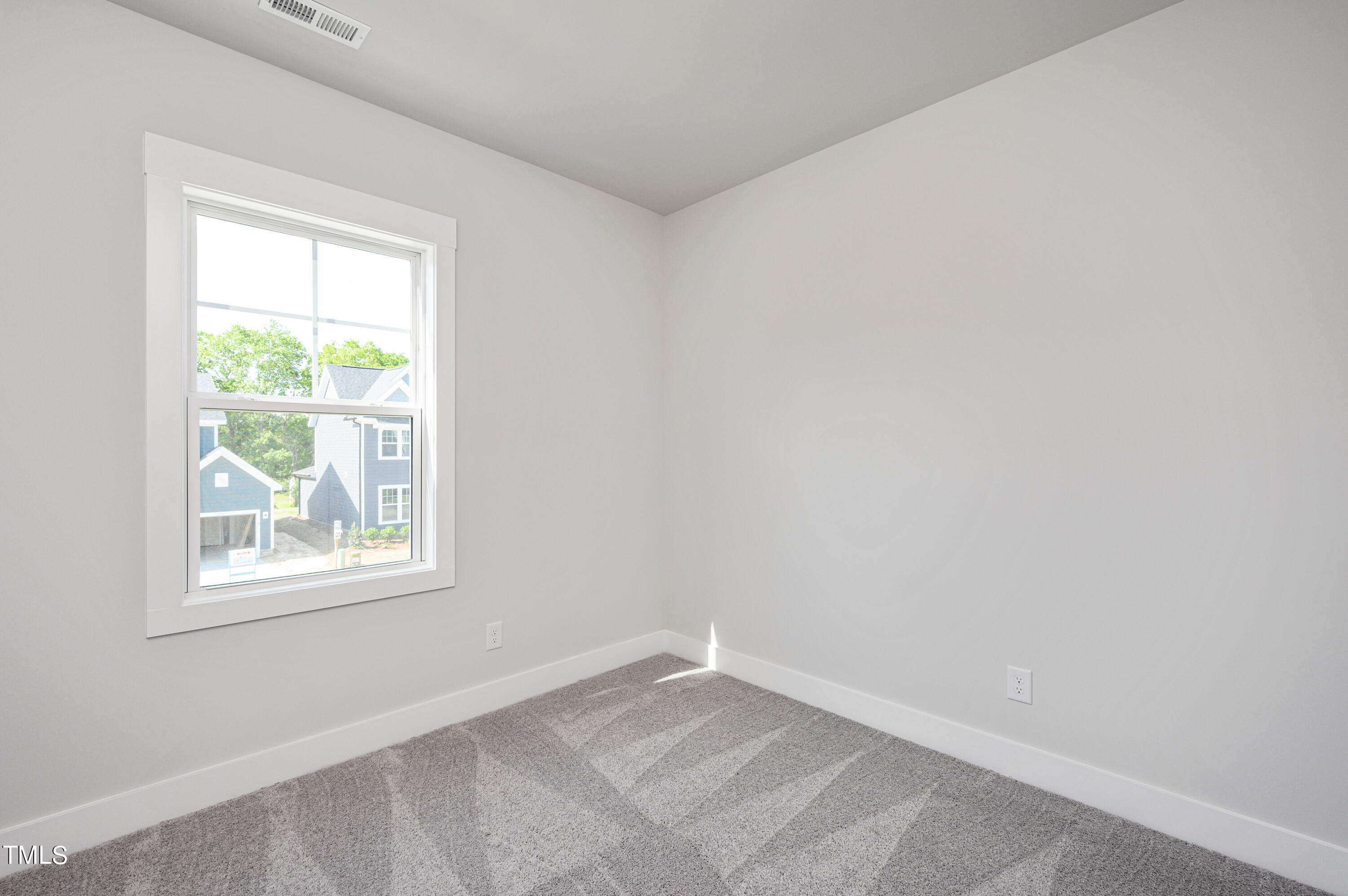 85 Windchime Court Property Photo 17