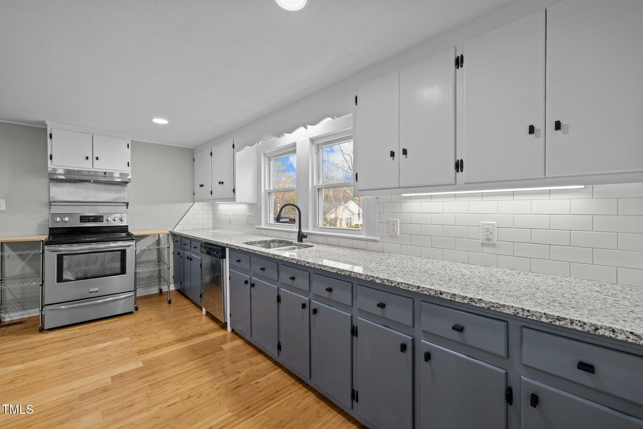 826 Carter Avenue Property Photo 11