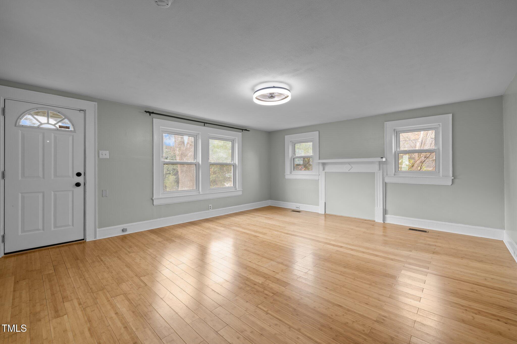 826 Carter Avenue Property Photo 16