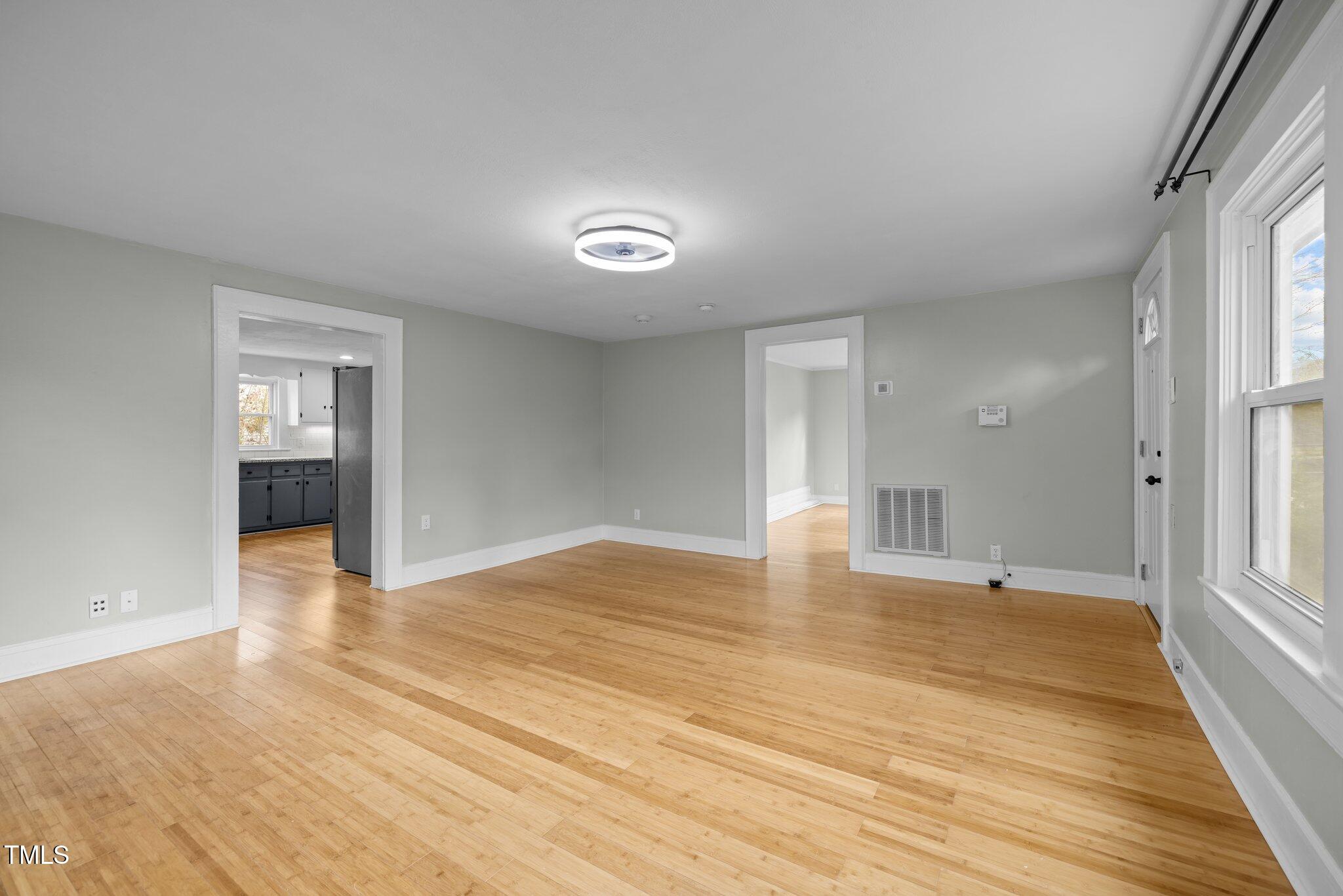 826 Carter Avenue Property Photo 18