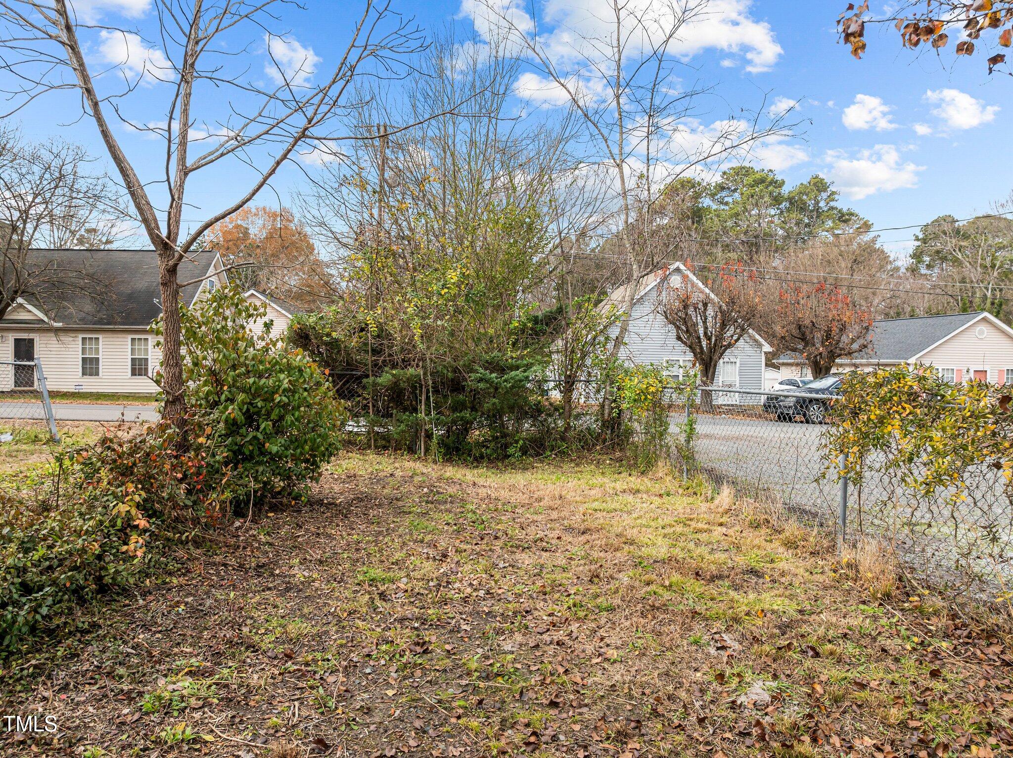 826 Carter Avenue Property Photo 31