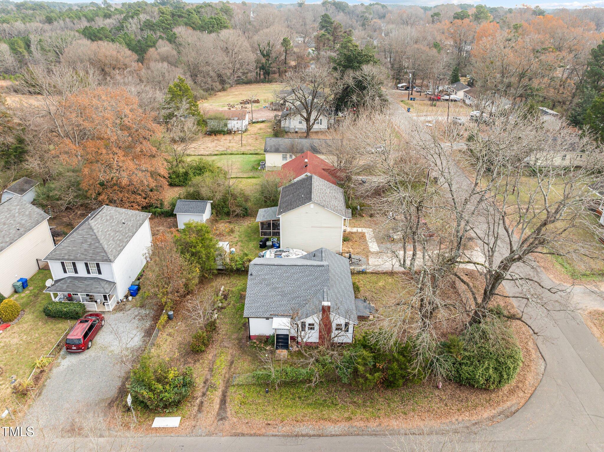 826 Carter Avenue Property Photo 33