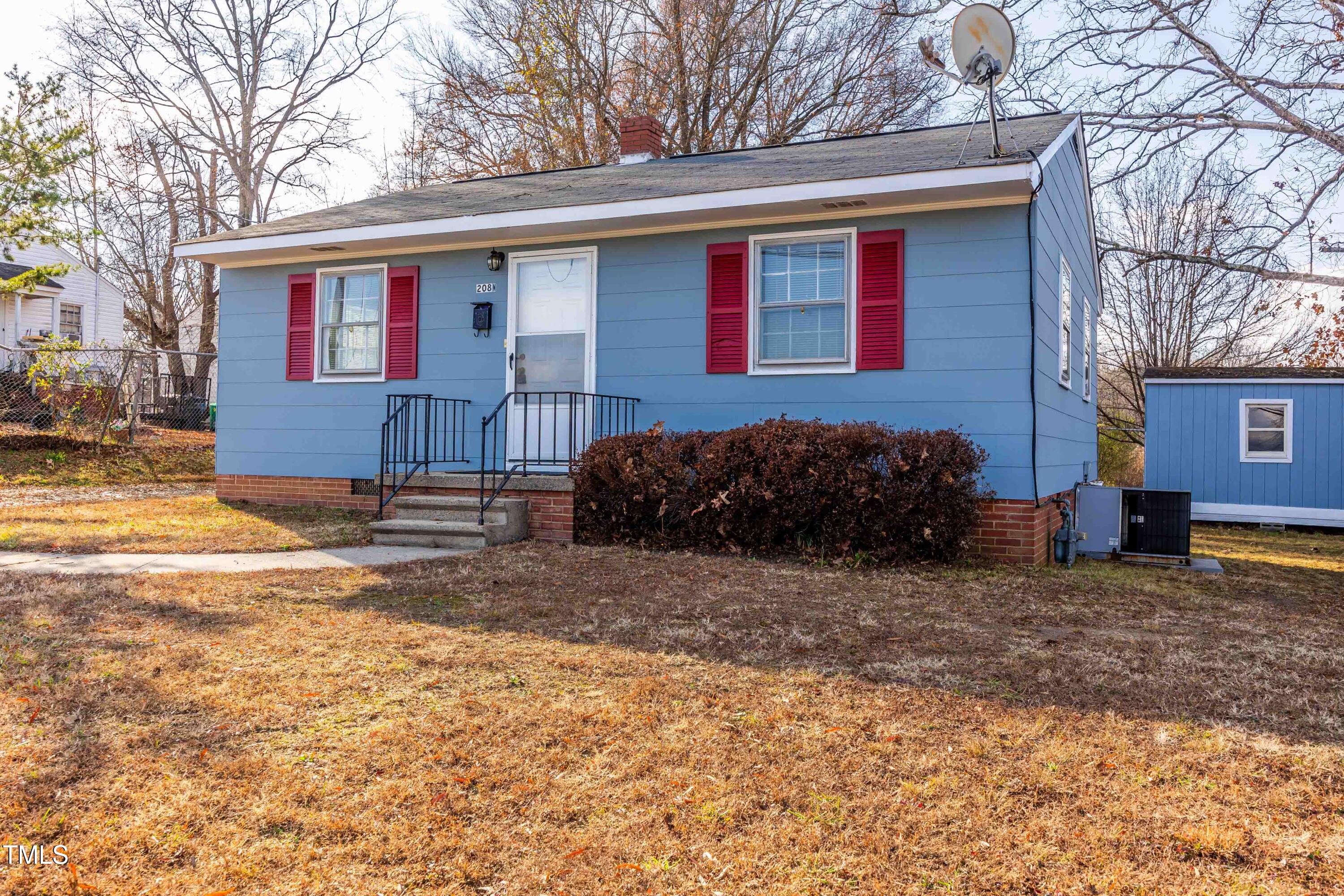 208 N Beaumont Avenue Property Photo