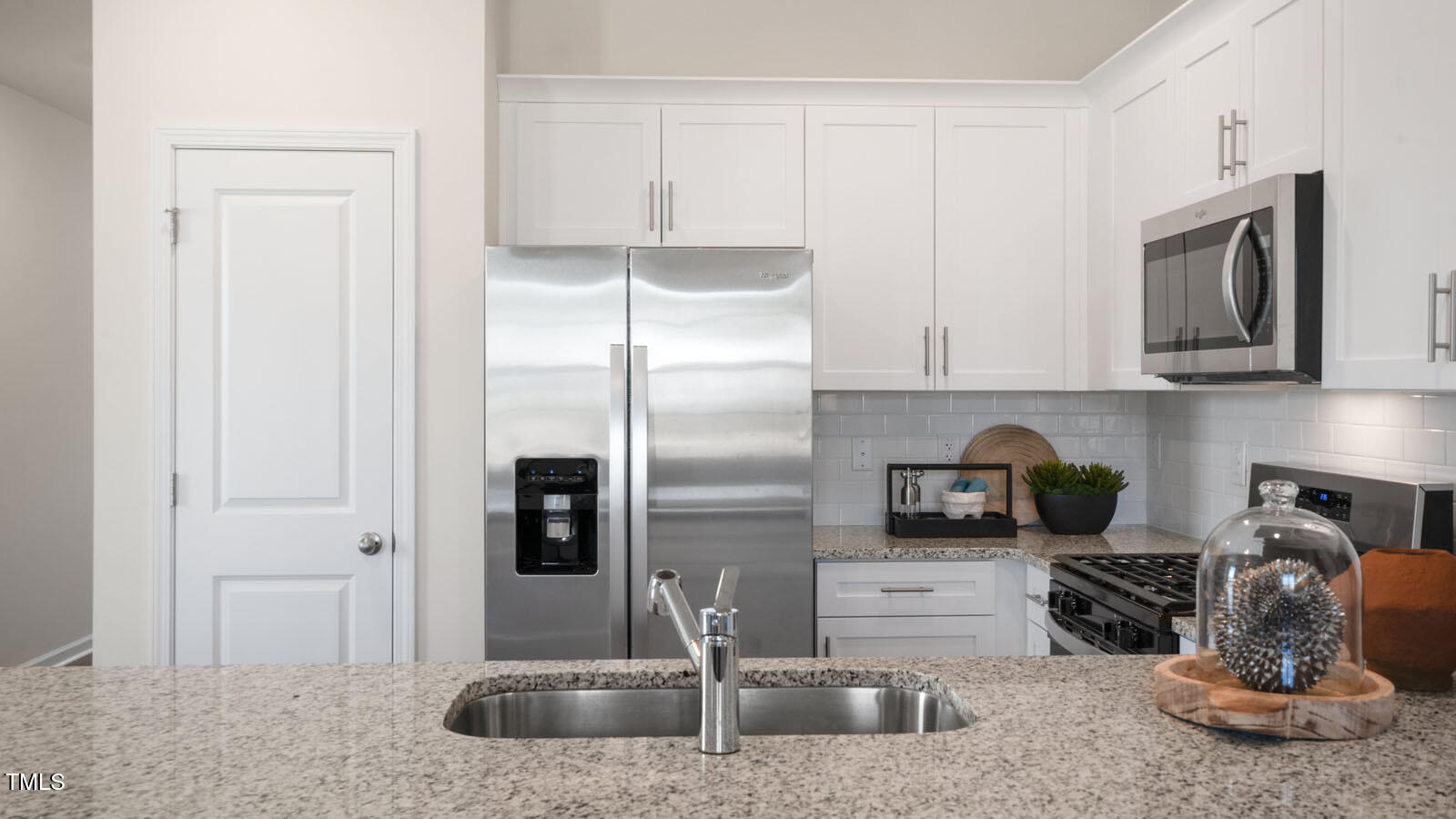 454 Belgian Red Way Property Photo 23