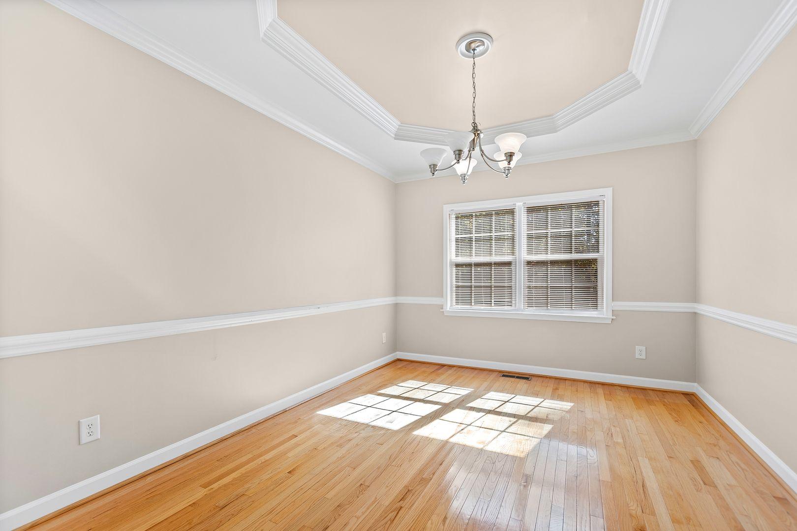 545 Seastone Street Property Photo 5