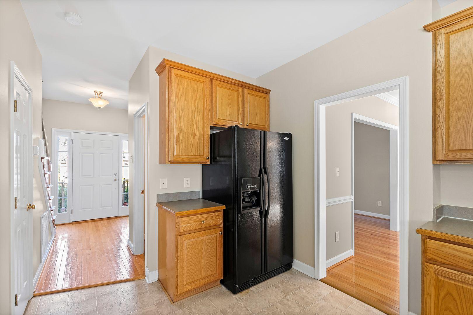 545 Seastone Street Property Photo 12