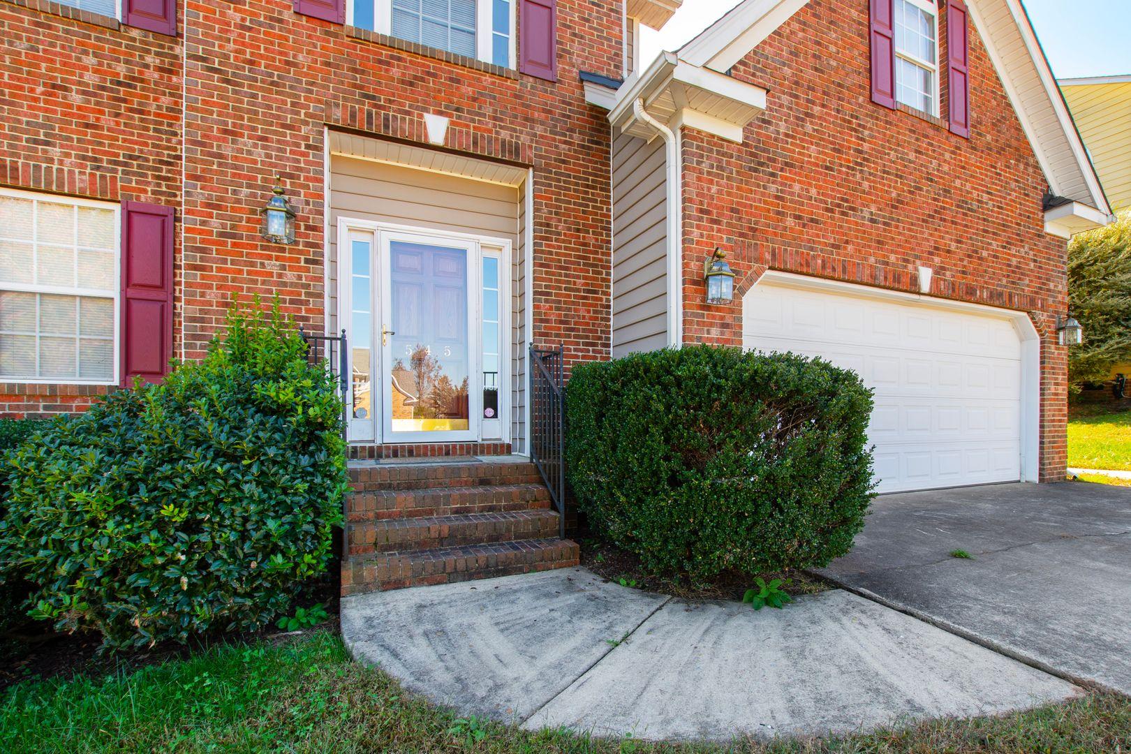 545 Seastone Street Property Photo 17