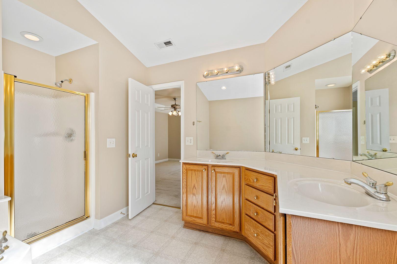 545 Seastone Street Property Photo 29