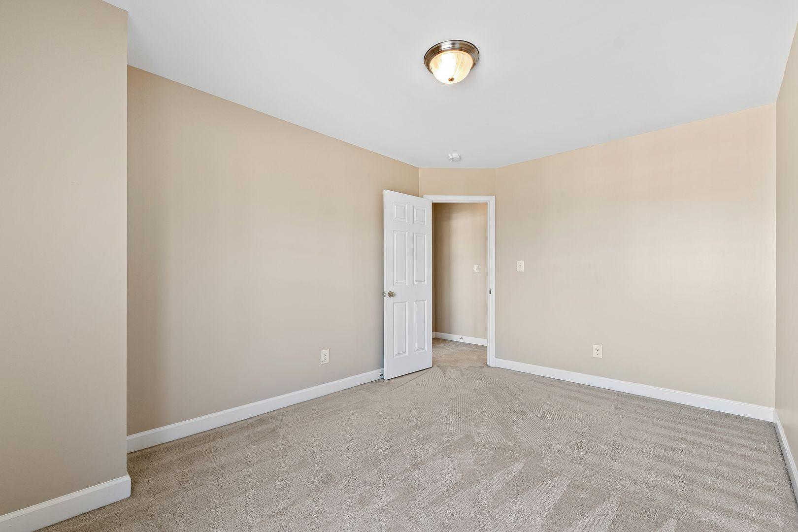 545 Seastone Street Property Photo 33