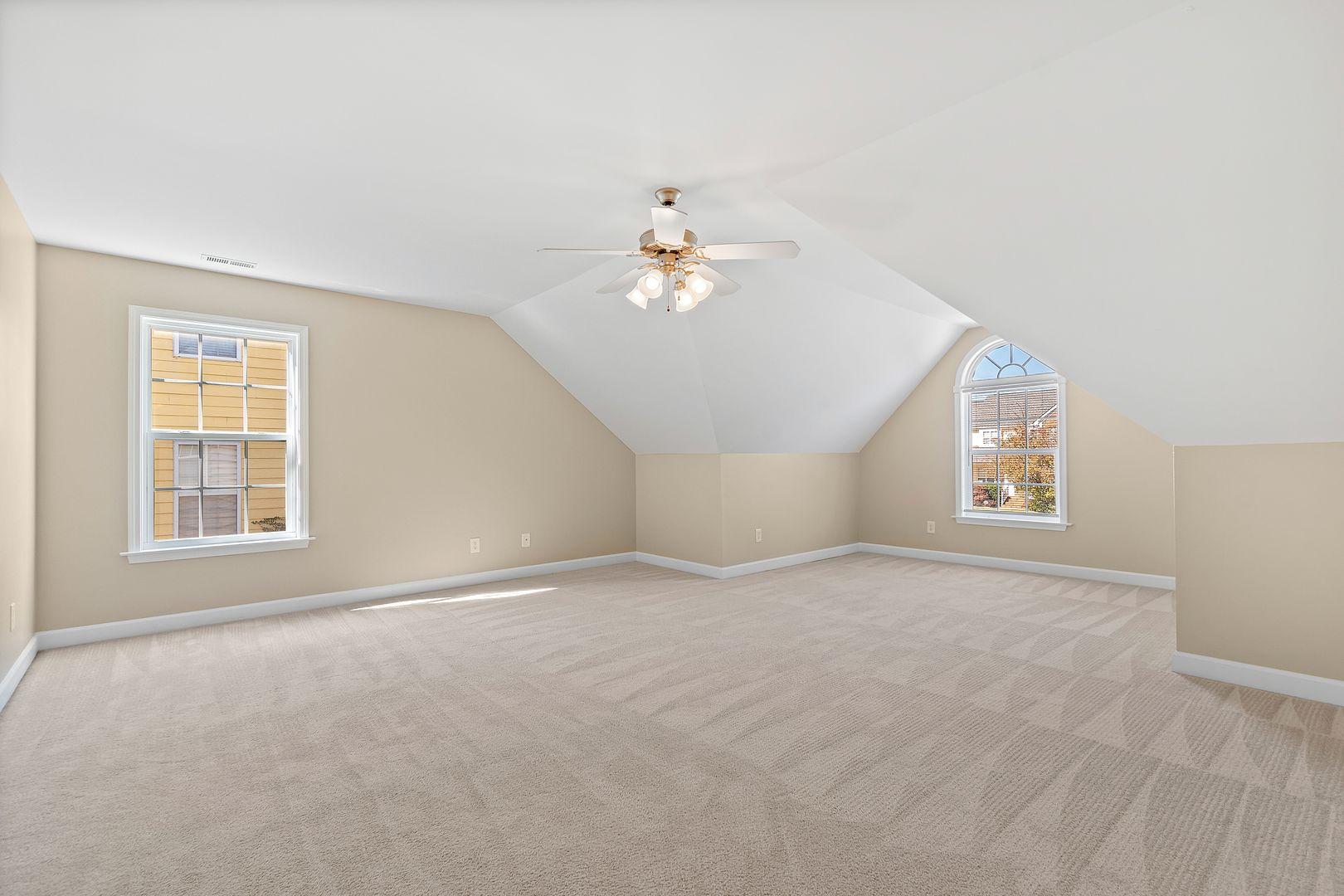 545 Seastone Street Property Photo 38