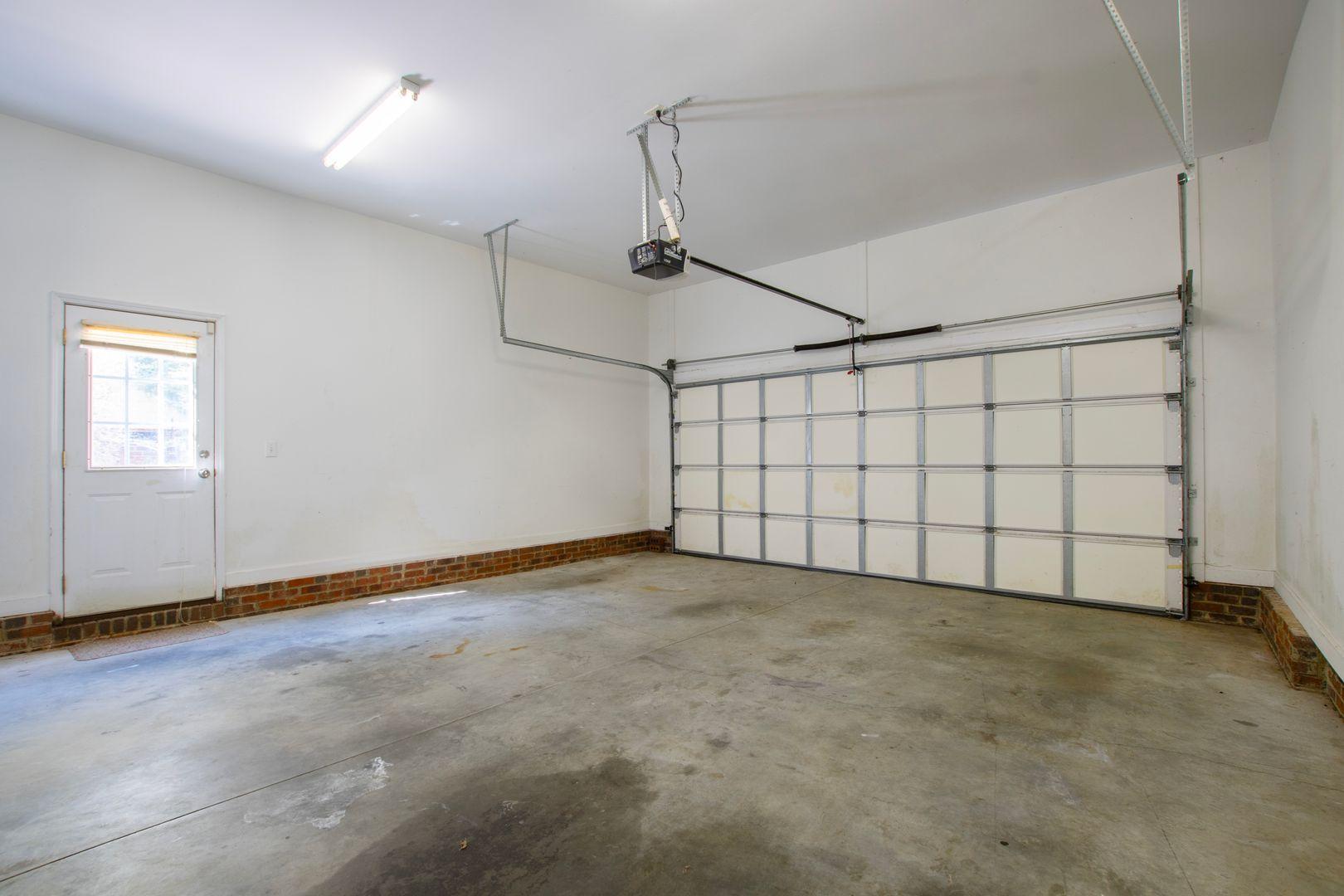 545 Seastone Street Property Photo 40