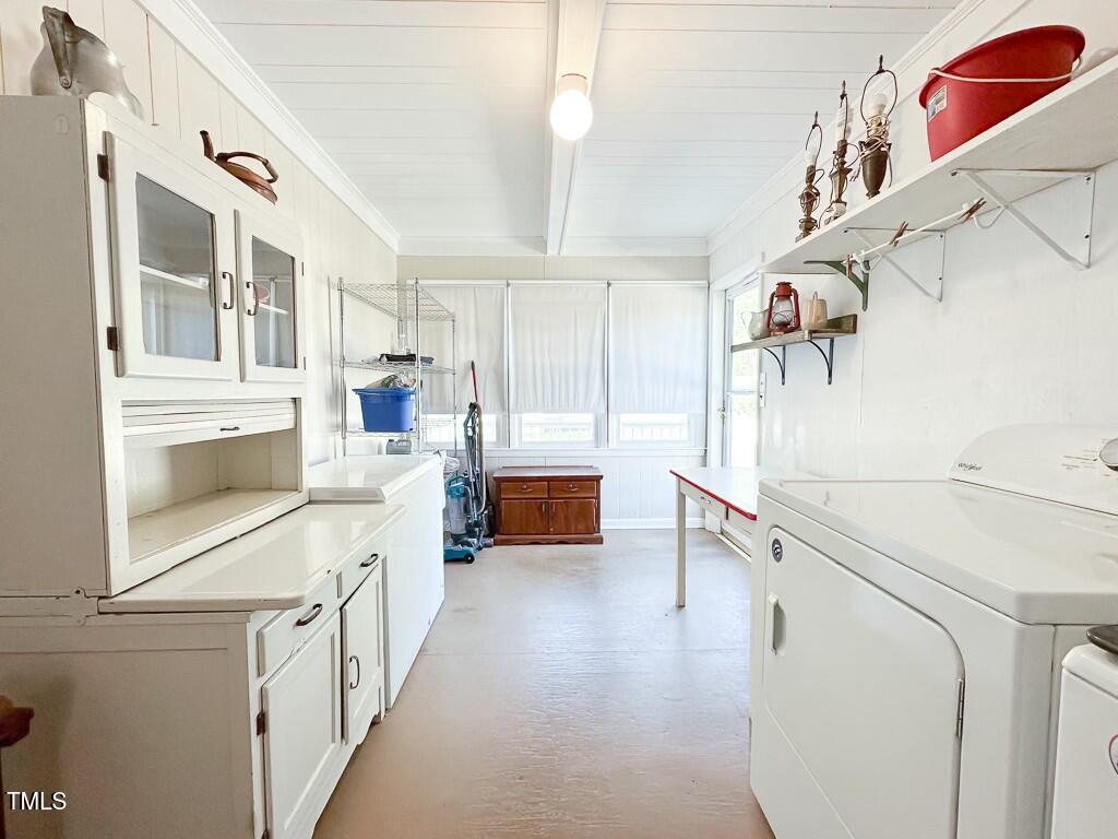 111 Elm Street Property Photo 28