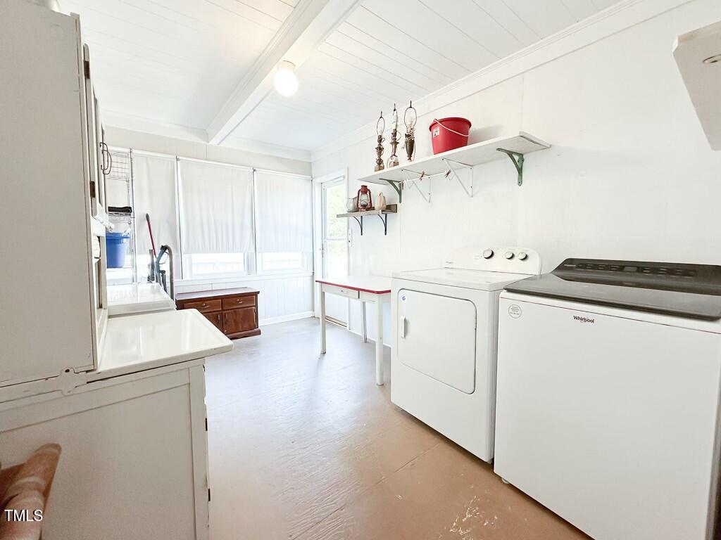 111 Elm Street Property Photo 29