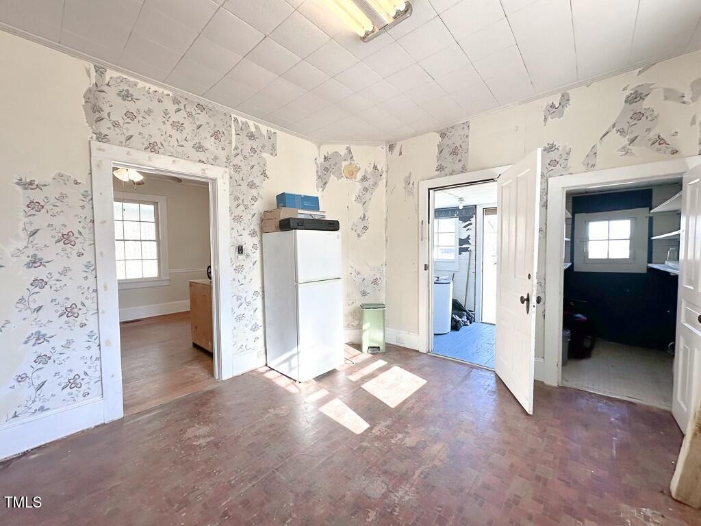 1582 Us Highway 158 E Property Photo 9