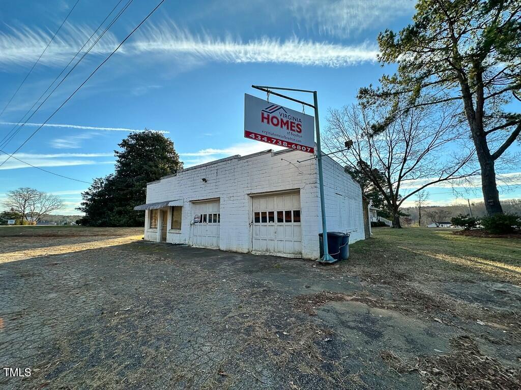 1576 Us Hwy 158 E Property Photo 2