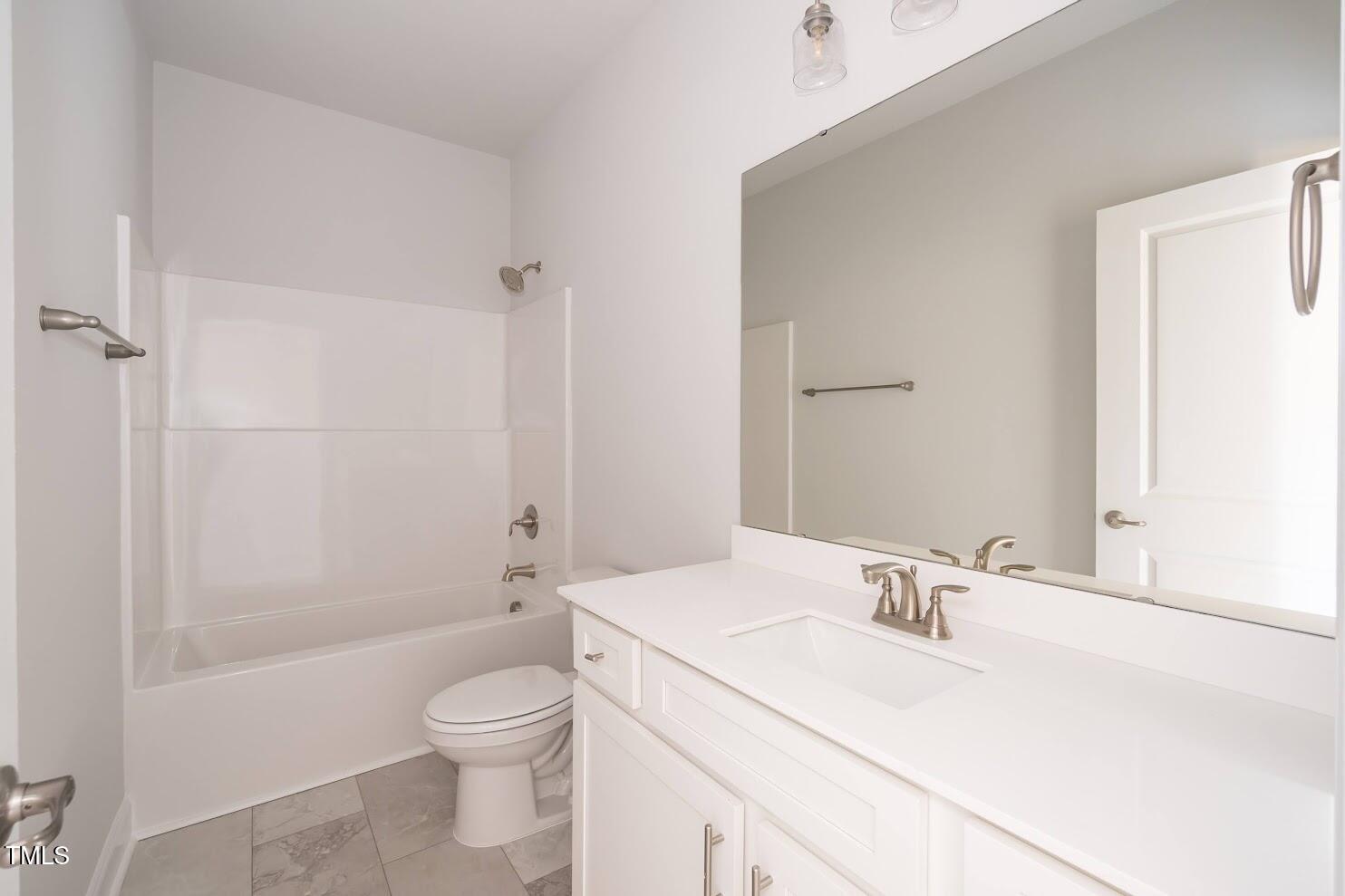 563 Glenkirk Place # 104 Property Photo 5