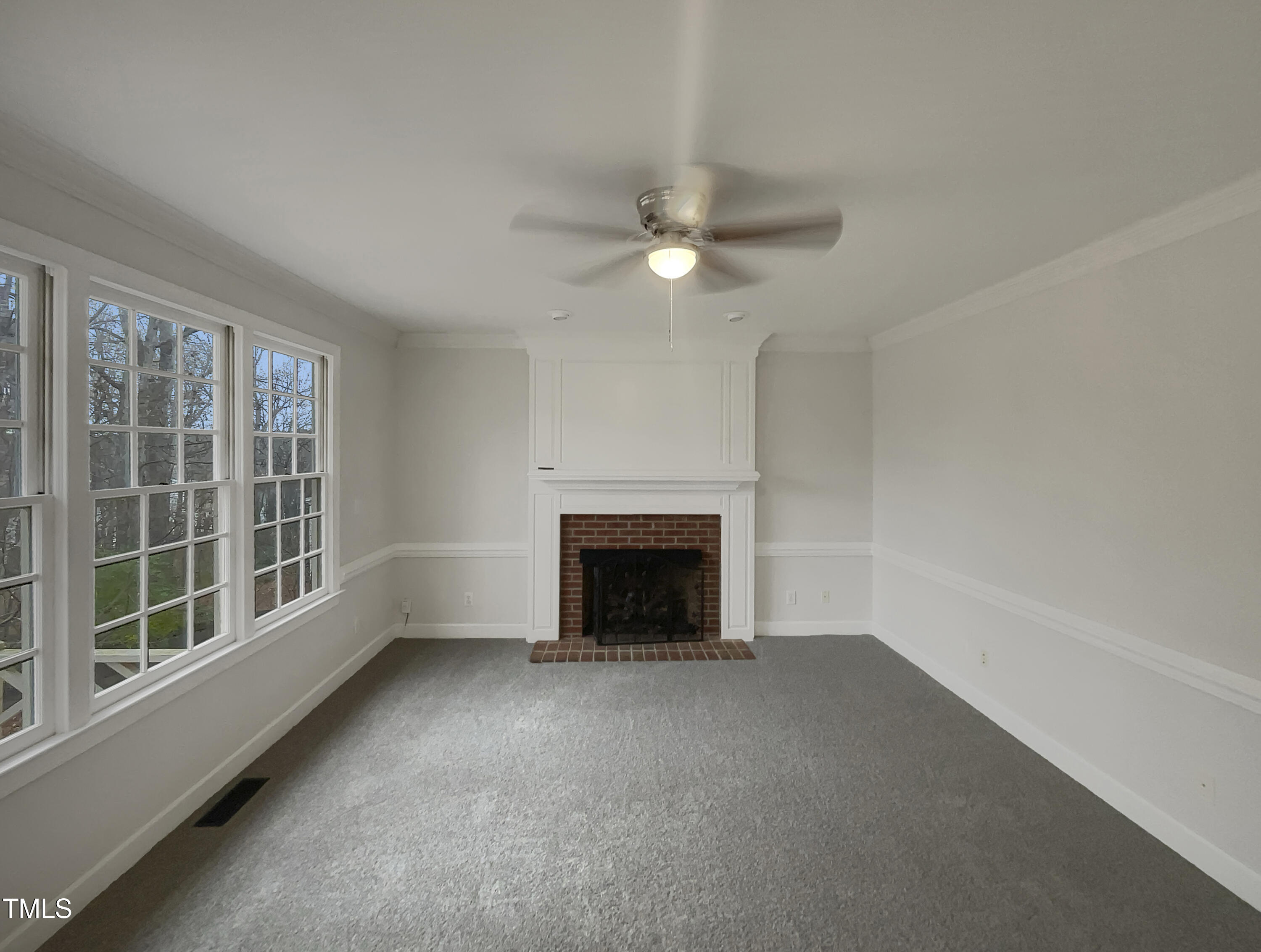 113 Crosswind Drive Property Photo 3