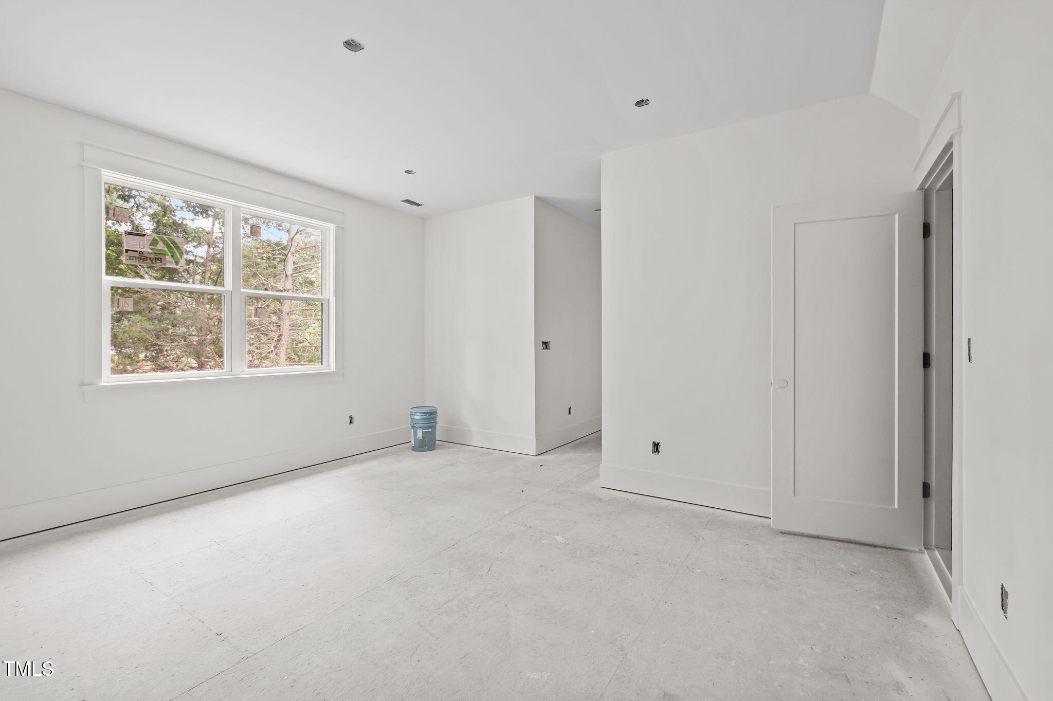 2304 Hardwood Drive Property Photo 13