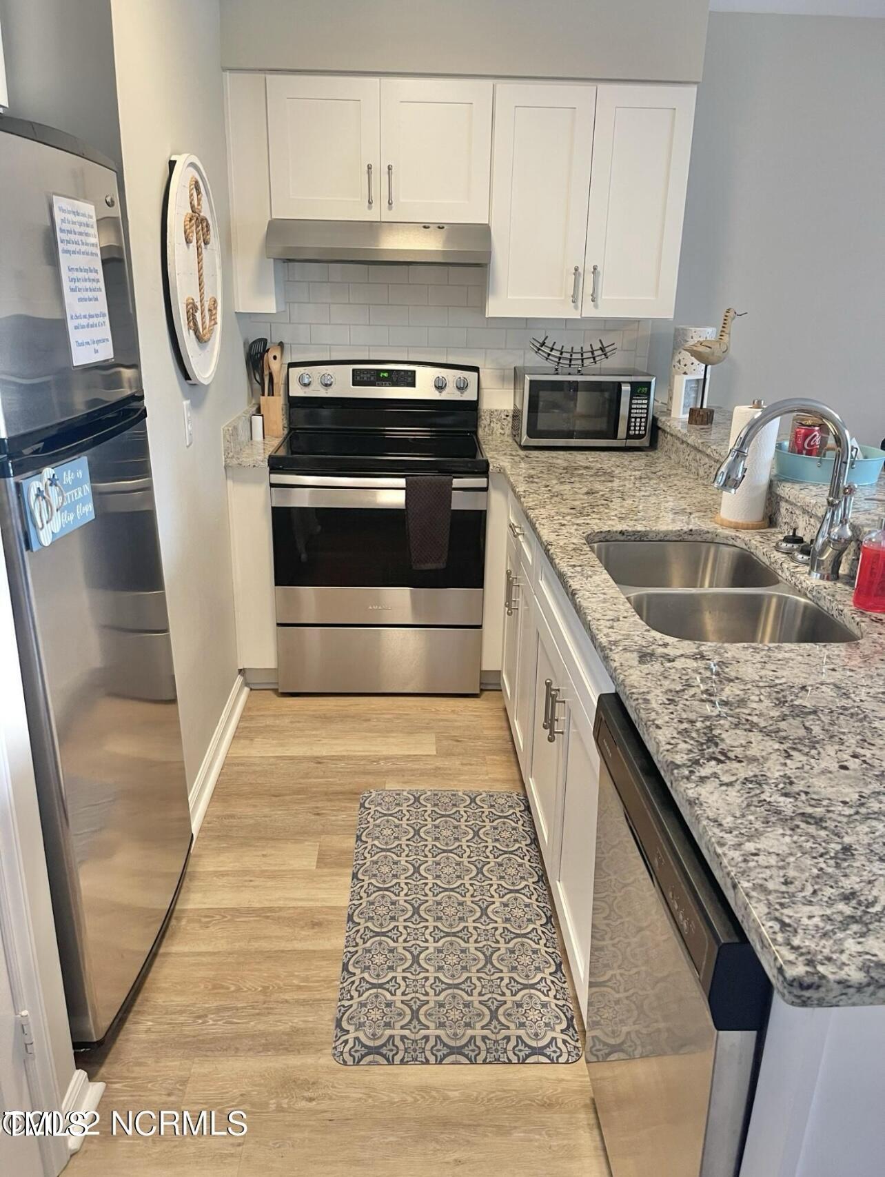 1615 Carolina Beach Avenue N Apt E2 Property Photo 6