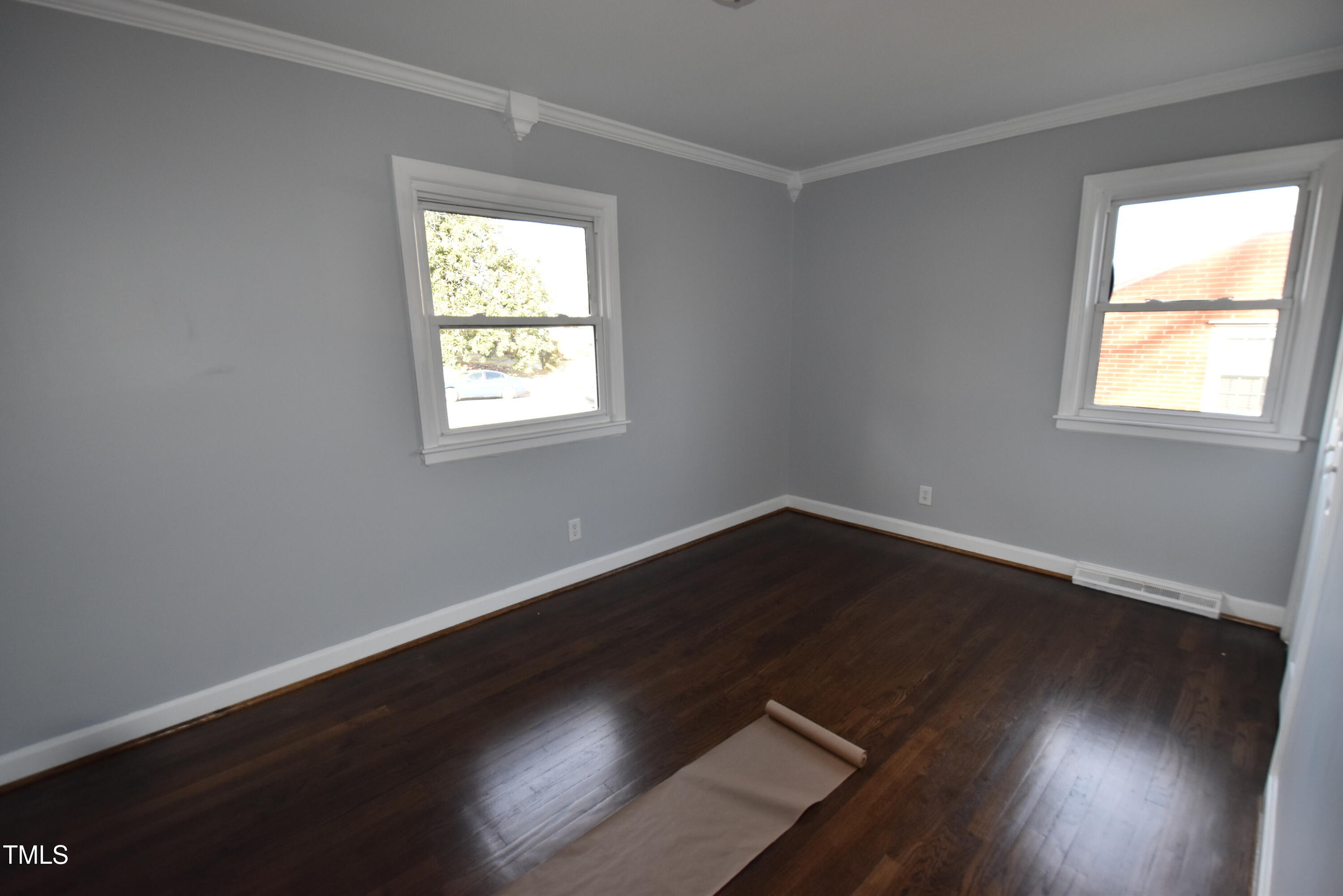 325 Meadowbrook Drive Property Photo 14