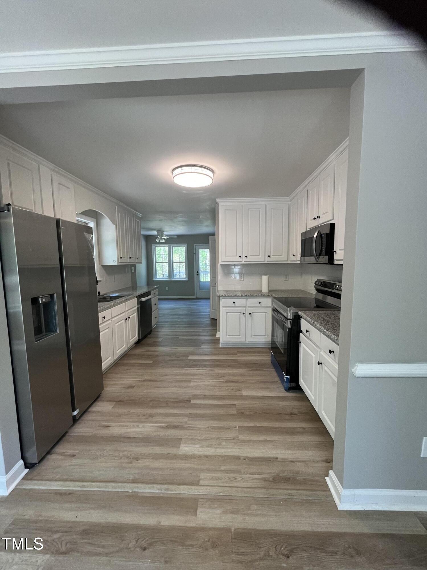 309 Monterey Court Property Photo 10