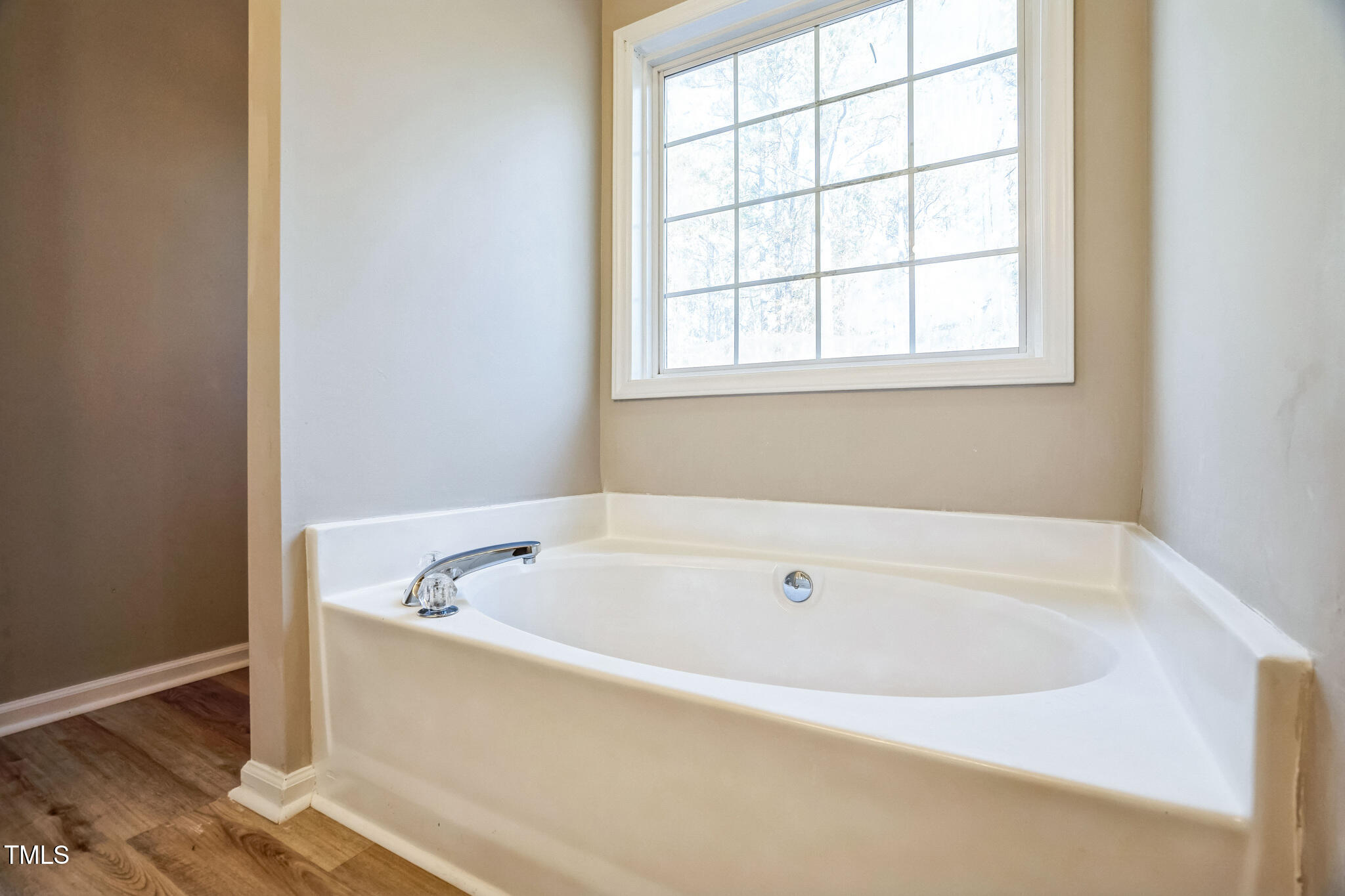 309 Monterey Court Property Photo 23