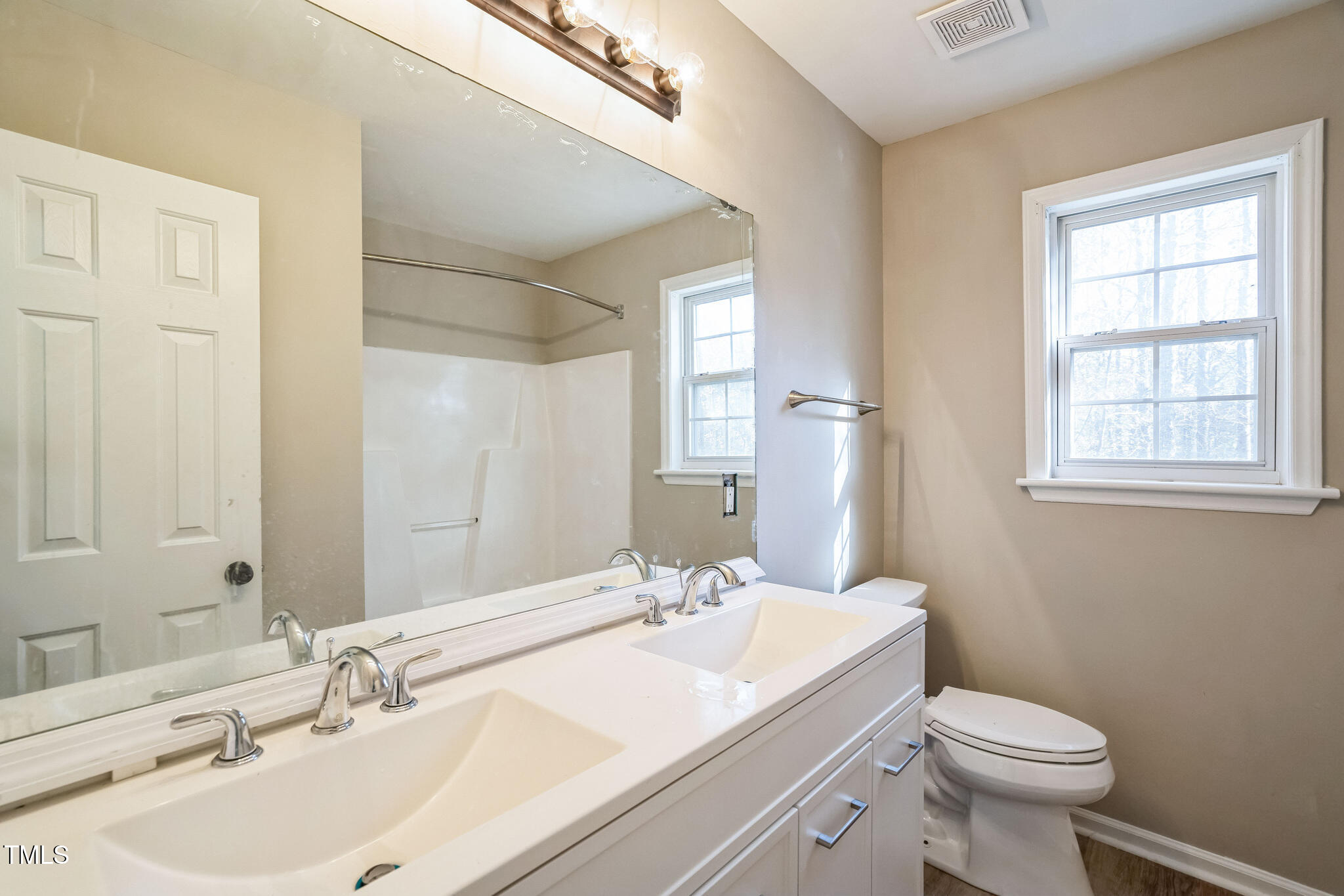 309 Monterey Court Property Photo 24
