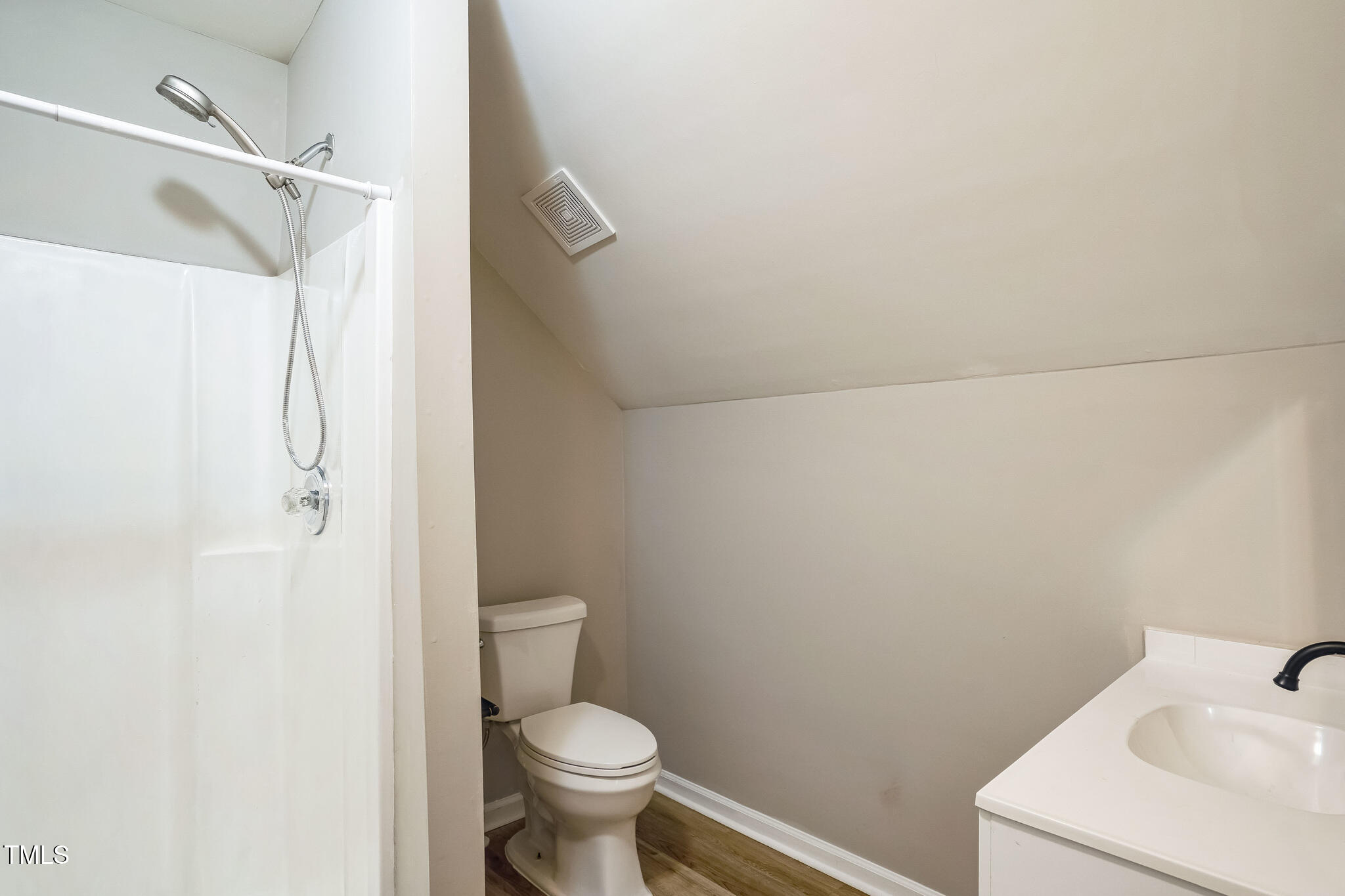 309 Monterey Court Property Photo 25