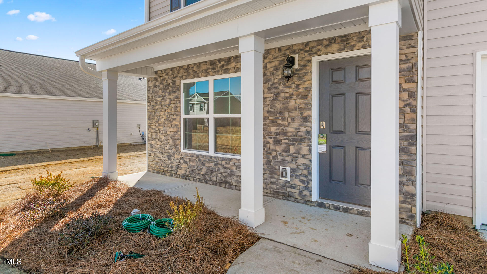 208 Leven Drive Property Photo 4